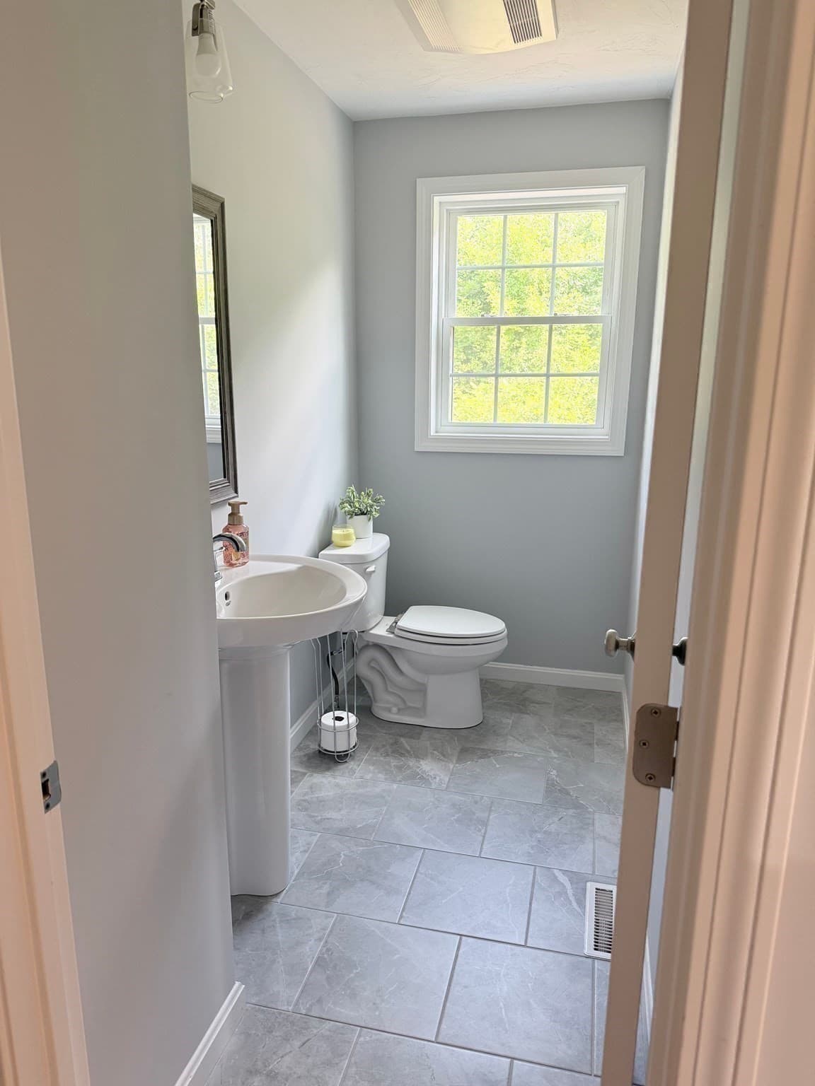 Condominium at 85 Riley Rd # 115, Tyngsborough MA 01879, Tyngsborough, photo 12 of 26
