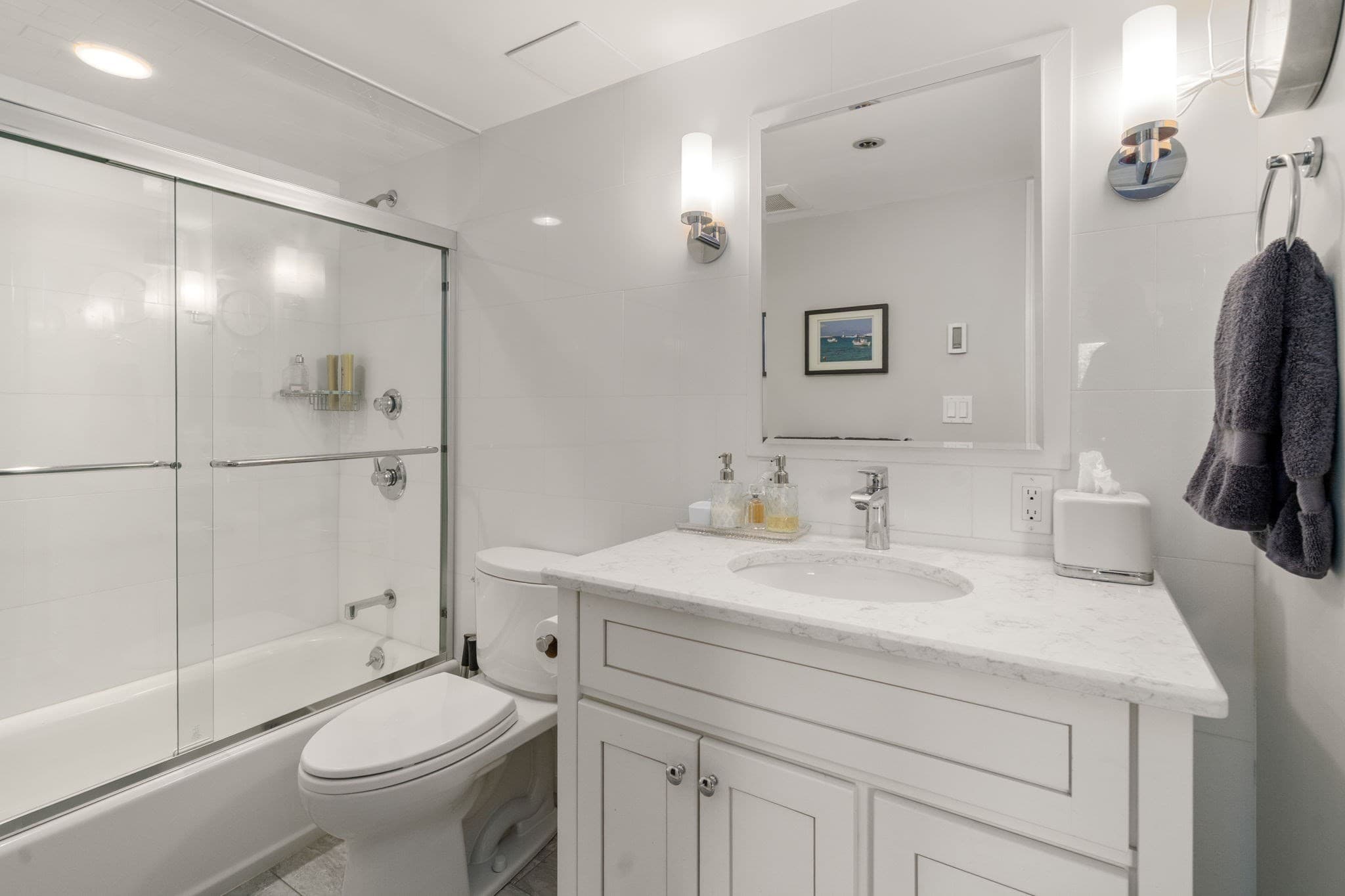 Condominium at 1731 Beacon Street # 402, Brookline MA 02445, Brookline, photo 16 of 24