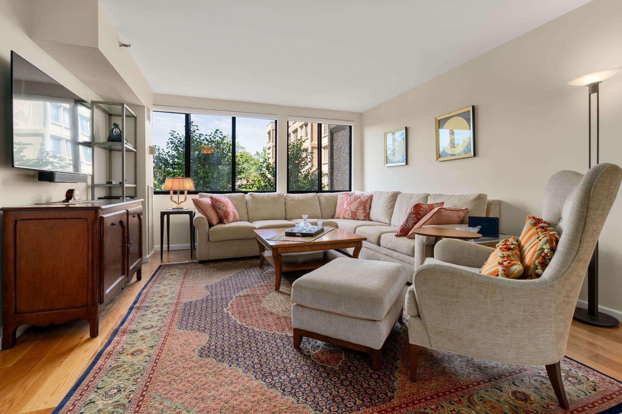 Condominium at 1731 Beacon Street # 402, Brookline MA 02445, Brookline, photo 3 of 24