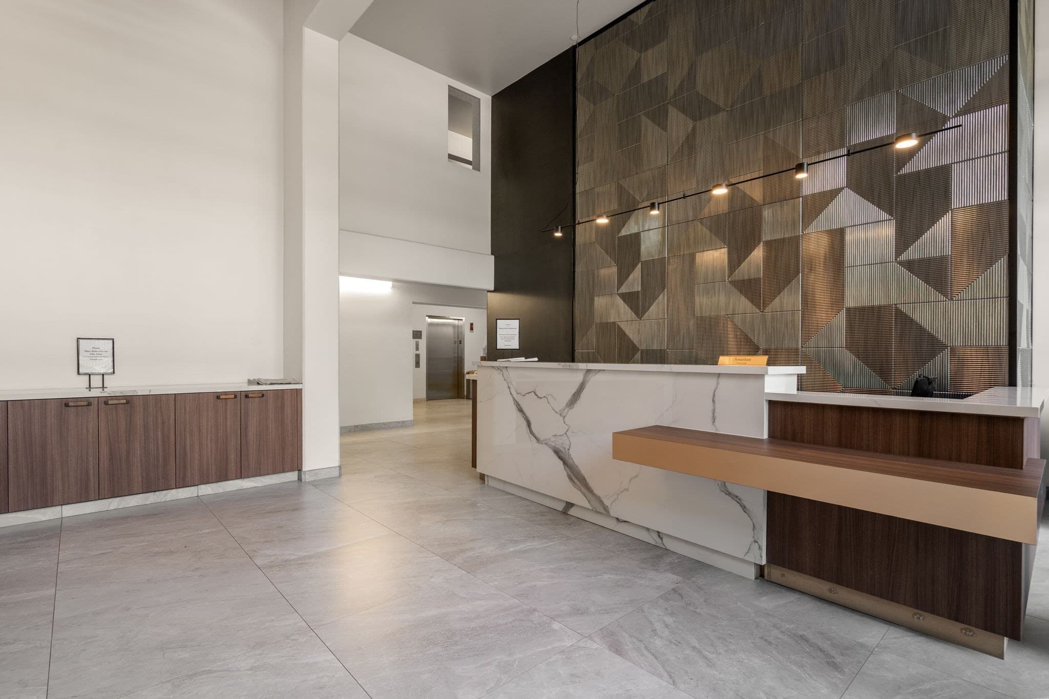 Condominium at 1731 Beacon Street # 402, Brookline MA 02445, Brookline, photo 20 of 24