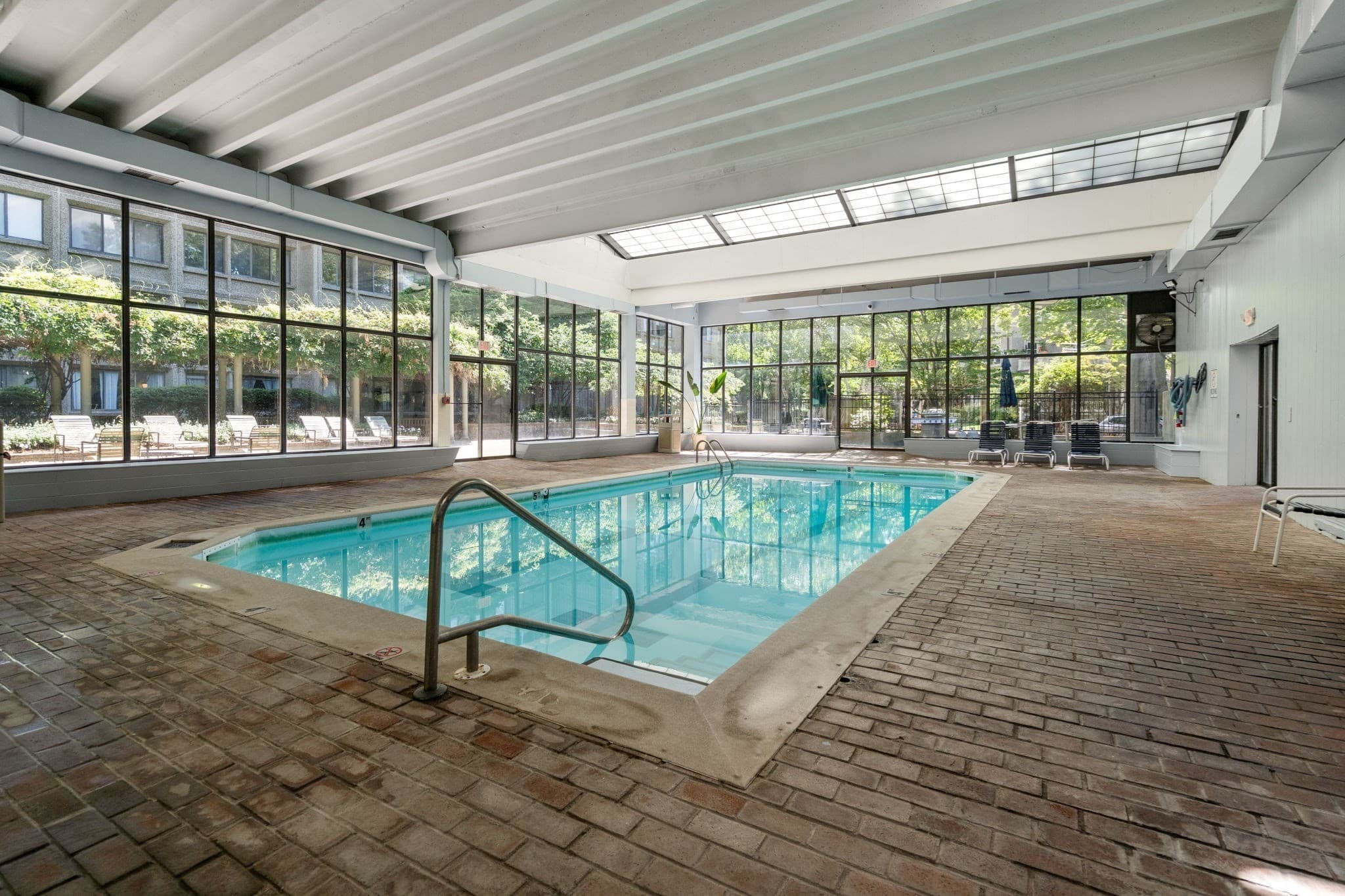 Condominium at 1731 Beacon Street # 402, Brookline MA 02445, Brookline, photo 21 of 24