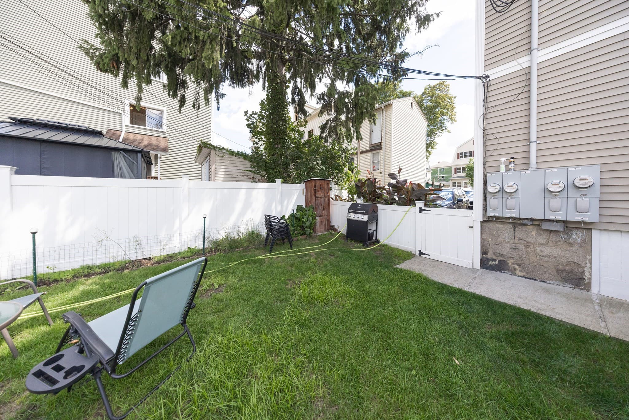 3 Family at 87 Fairfax Rd, Worcester MA 01610, Worcester, photo 8 of 33
