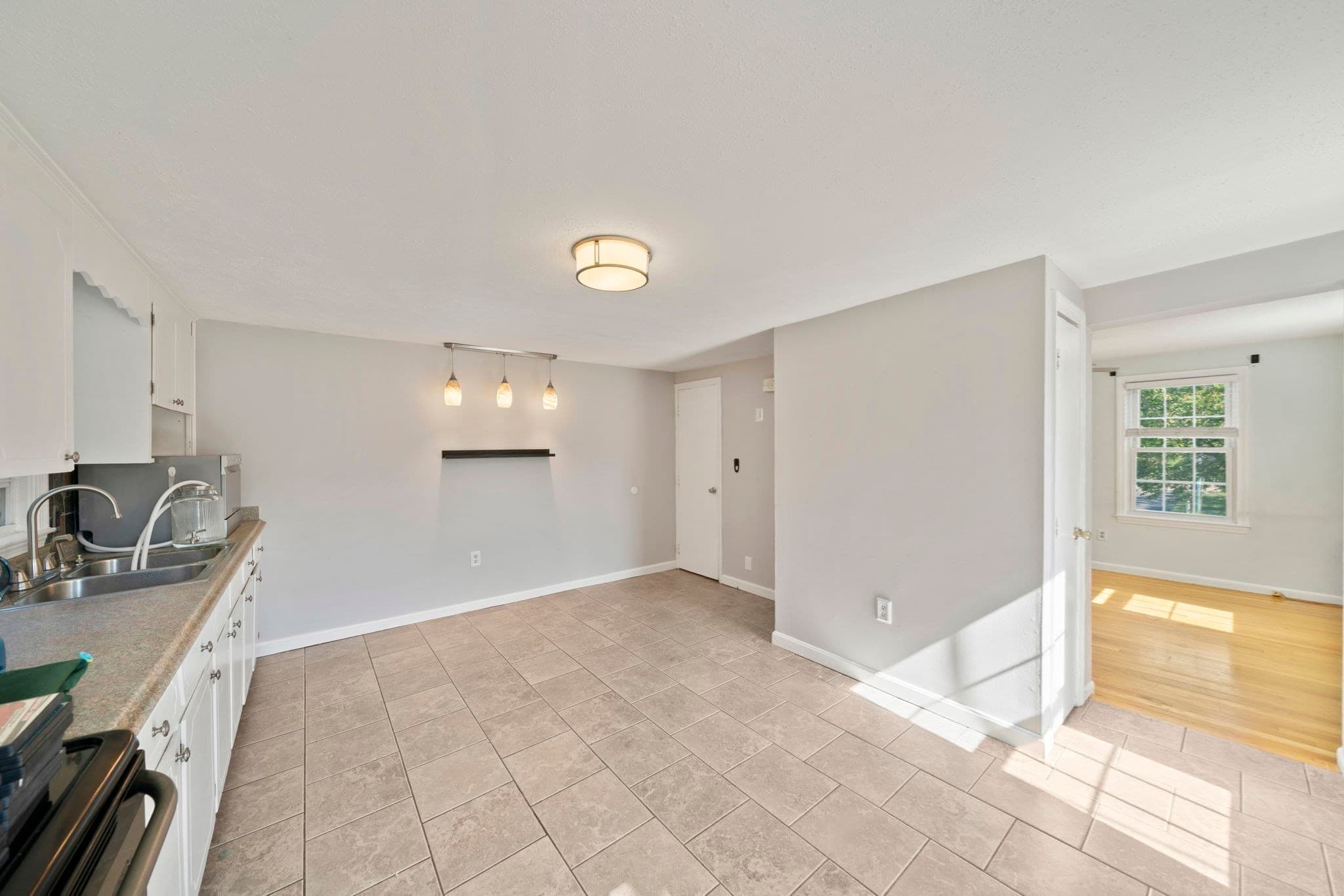 Multi Family at 124 S River St, Marshfield MA 02050, photo 18 of 23