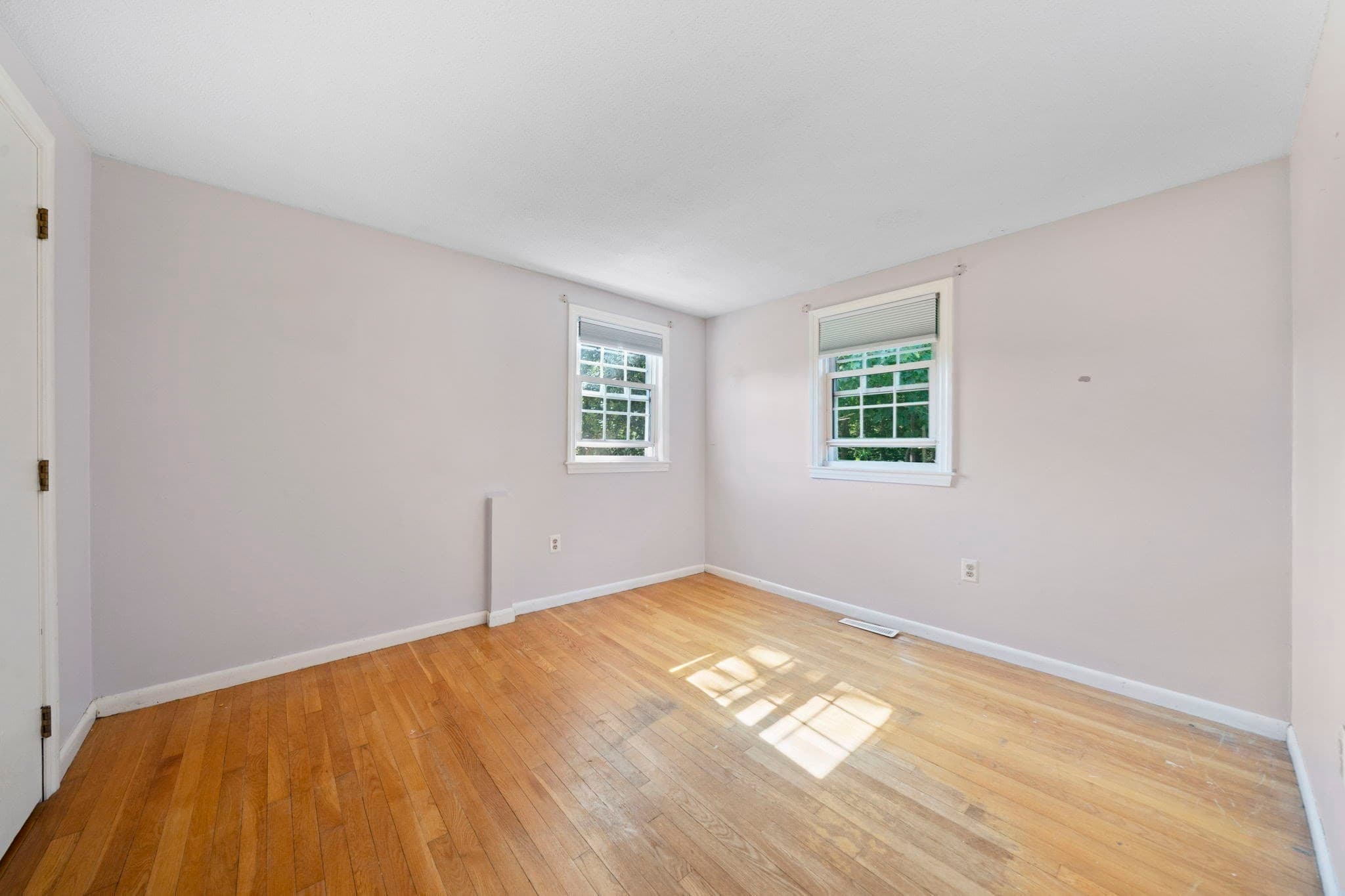 Multi Family at 124 S River St, Marshfield MA 02050, photo 15 of 23