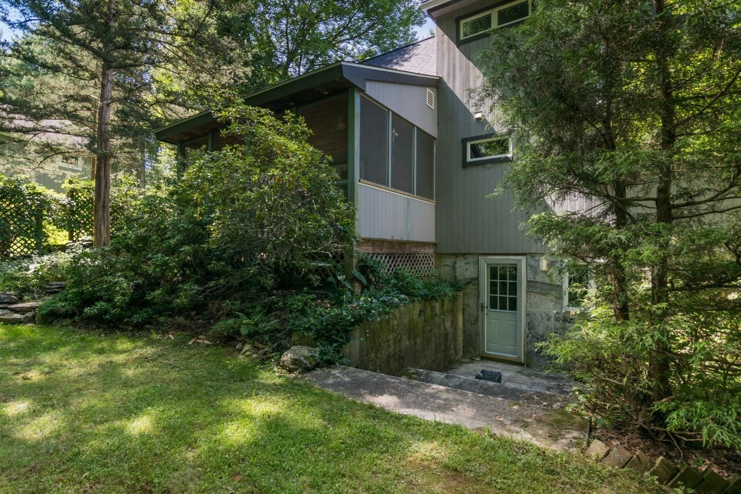 Single Family Residence at 97 Crossbrook Ave, Amherst MA 01002, Amherst, photo 32 of 42