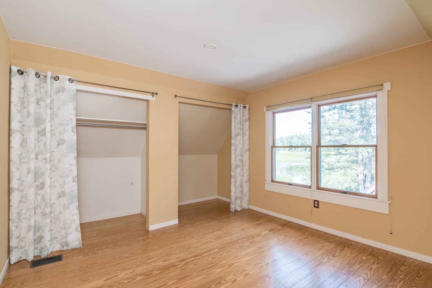 Single Family Residence at 97 Crossbrook Ave, Amherst MA 01002, Amherst, photo 24 of 42