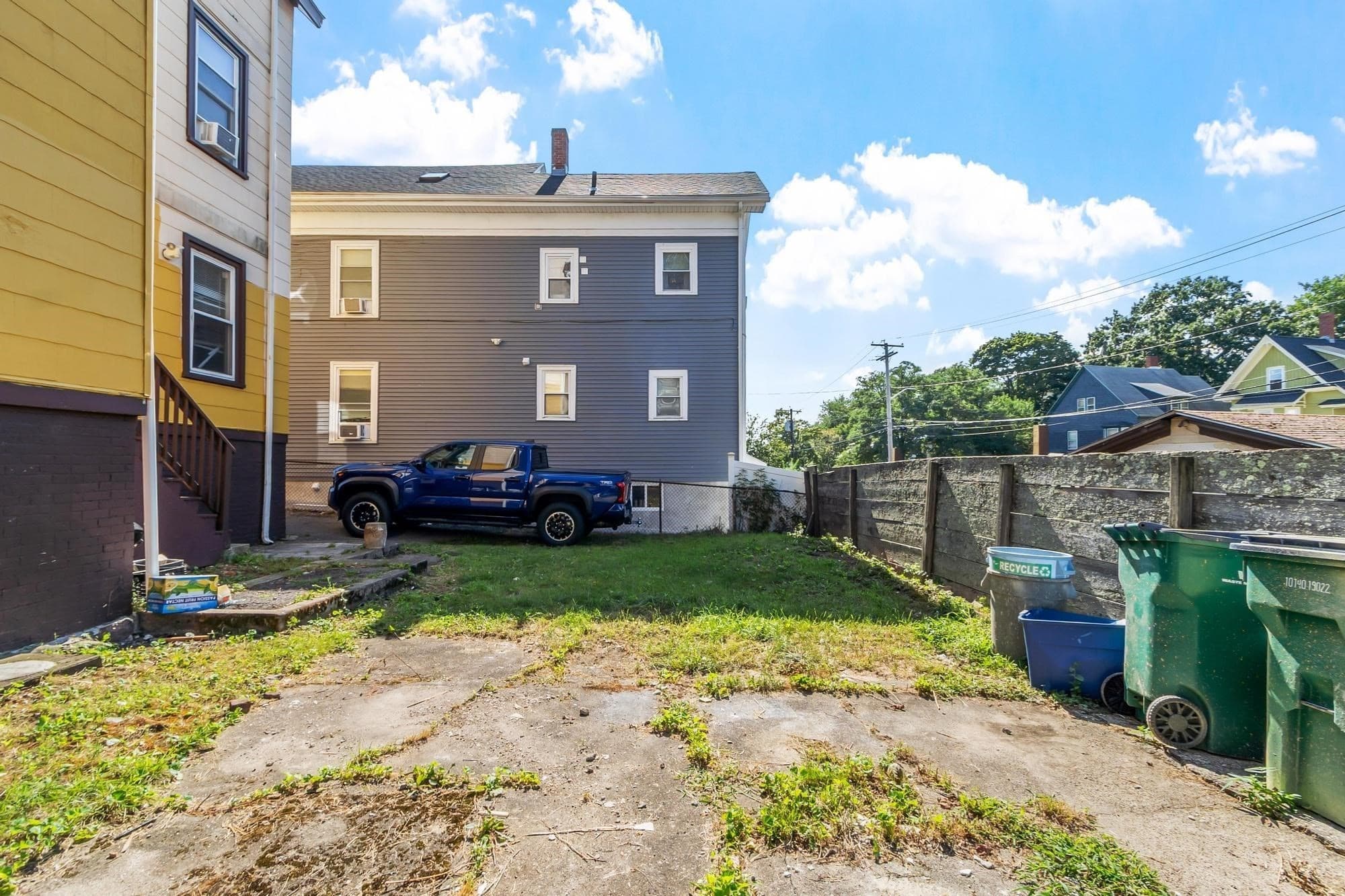 3 Family at 107 Hollingsworth St, Lynn MA 01902, Lynn, photo 9 of 34