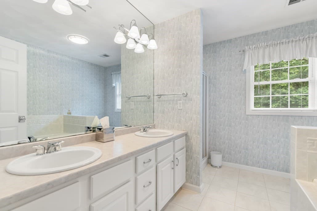 Single Family Residence at 21 Partridge Lane, Wakefield MA 01880, photo 26 of 39