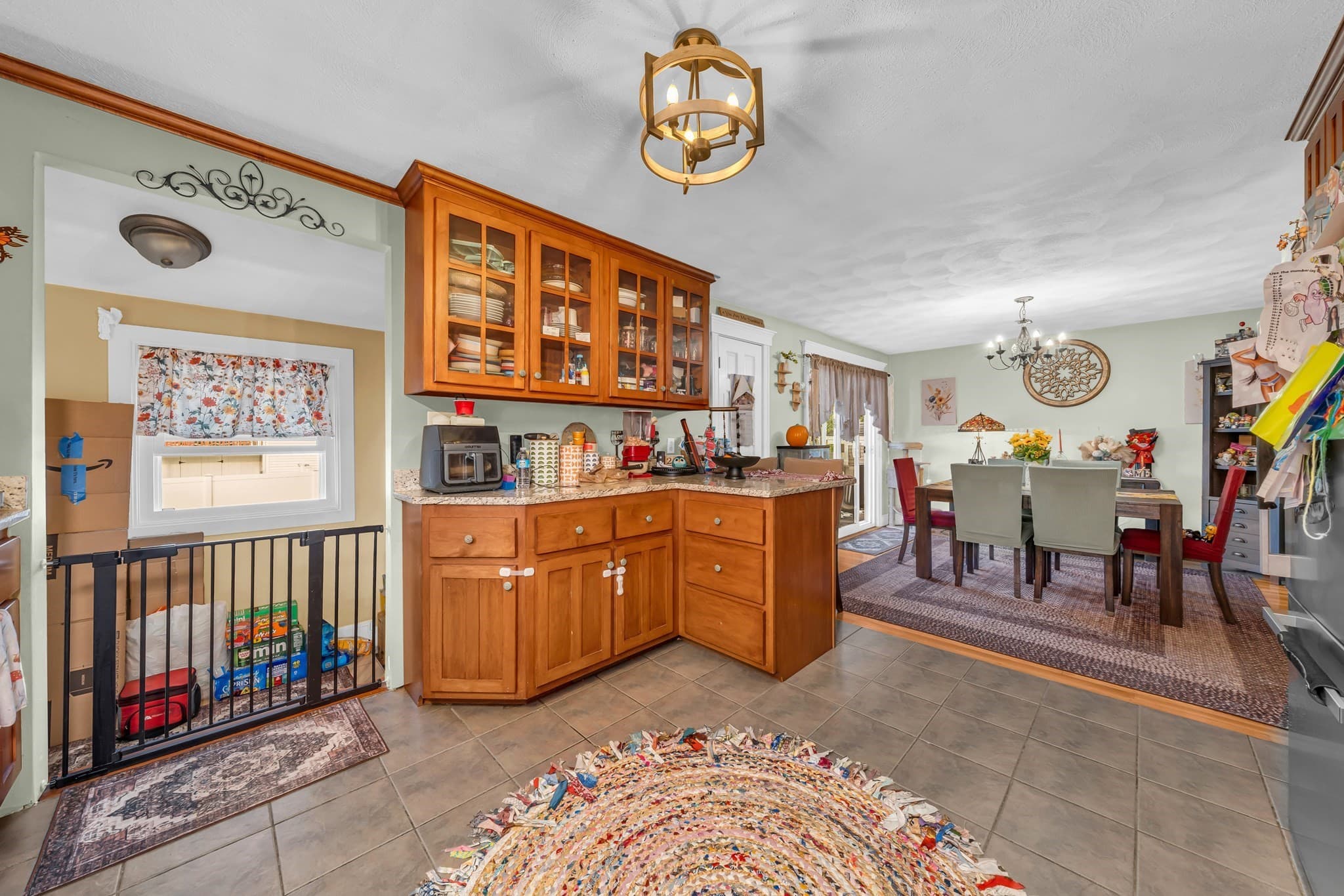 Single Family Residence at 11 Crestshire Drive, Lawrence MA 01843, Lawrence, photo 7 of 31