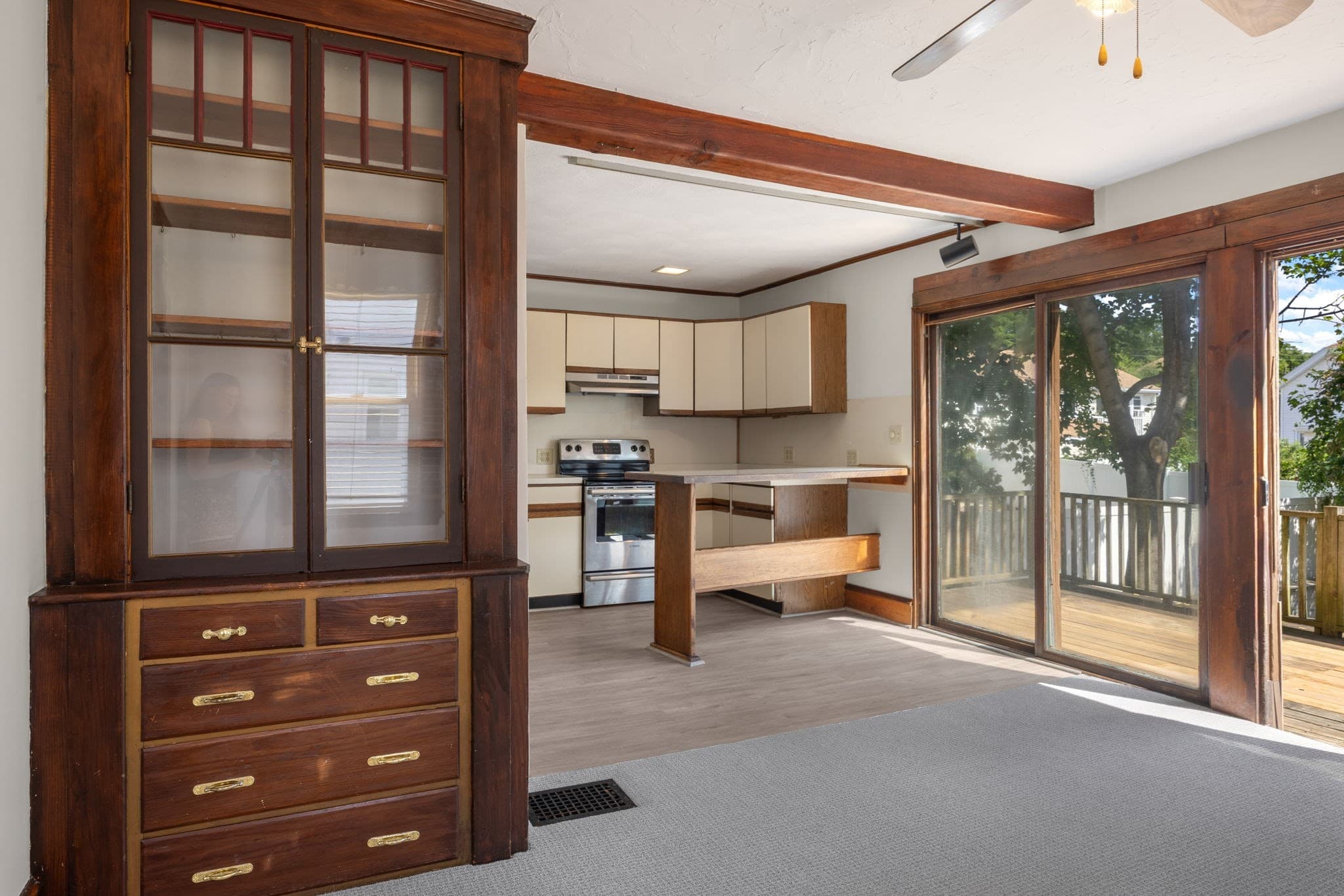 Single Family Residence at 10 Revere St, Malden MA 02148, Malden, photo 8 of 25