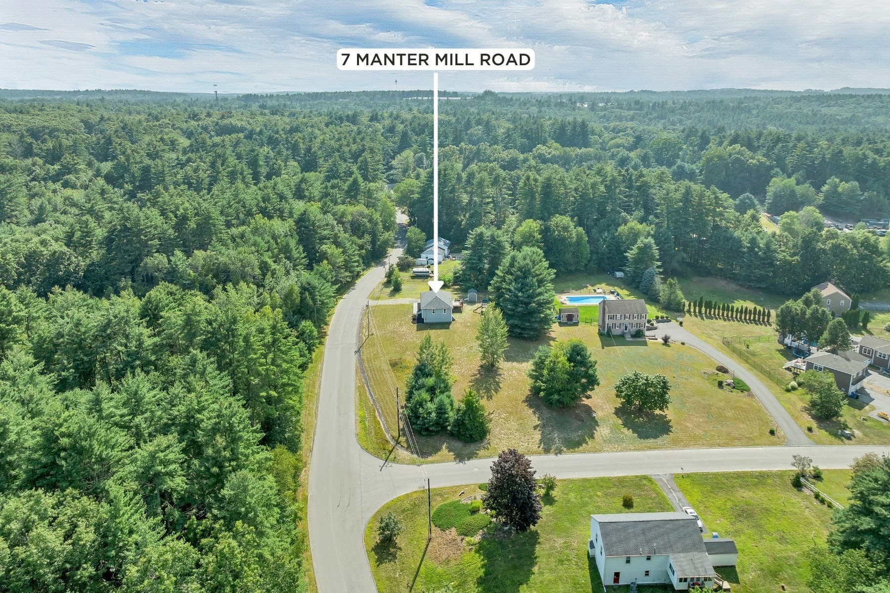 Single Family Residence at 7 Manter Mill Road, Londonderry NH 03053, Londonderry, photo 34 of 37