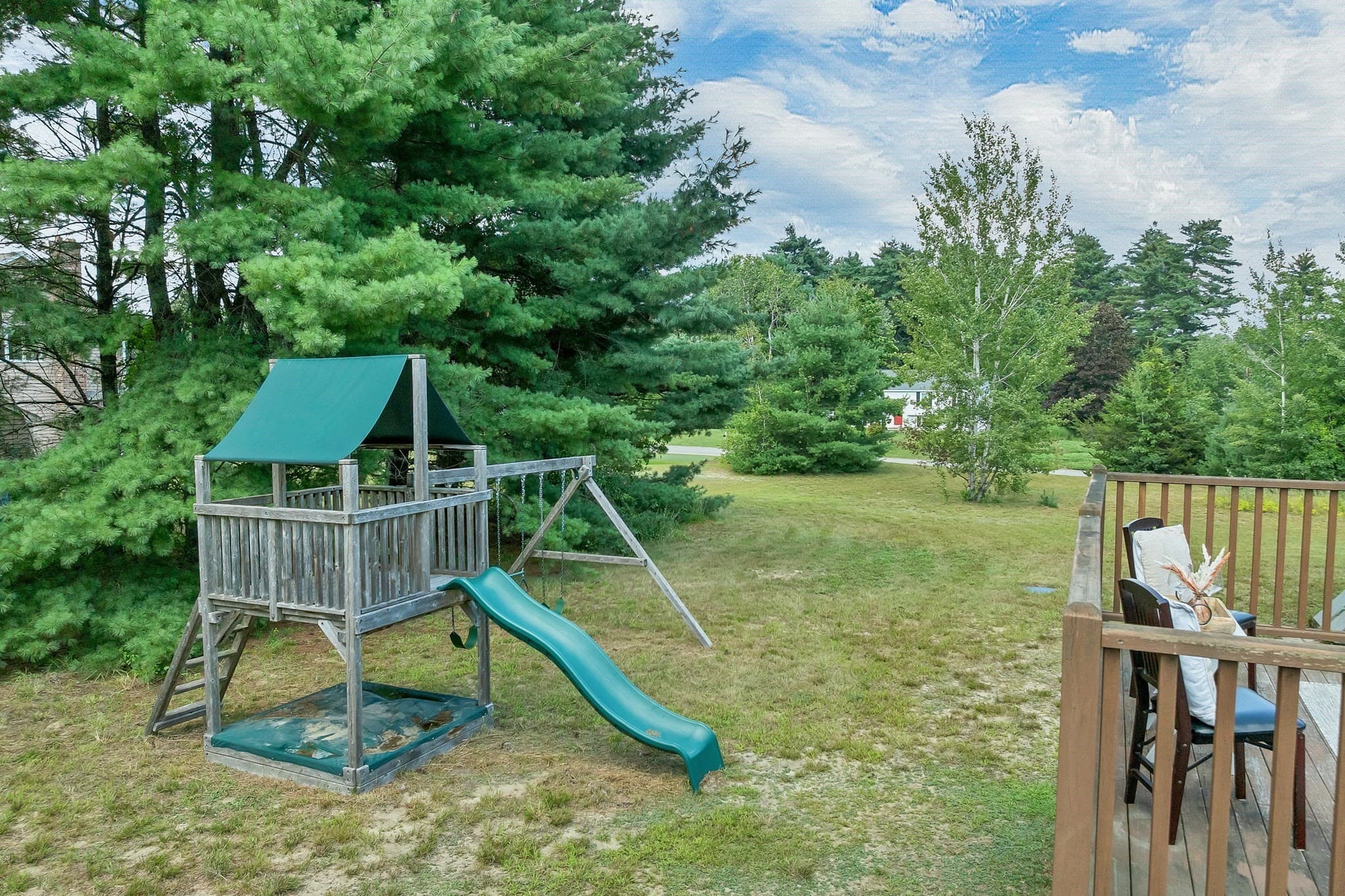 Single Family Residence at 7 Manter Mill Road, Londonderry NH 03053, Londonderry, photo 31 of 37