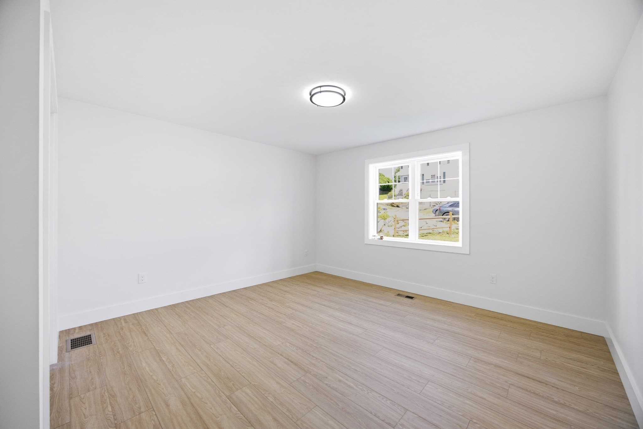 Single Family Residence at 18 Bowker Street, Worcester MA 01604, Worcester, photo 28 of 41