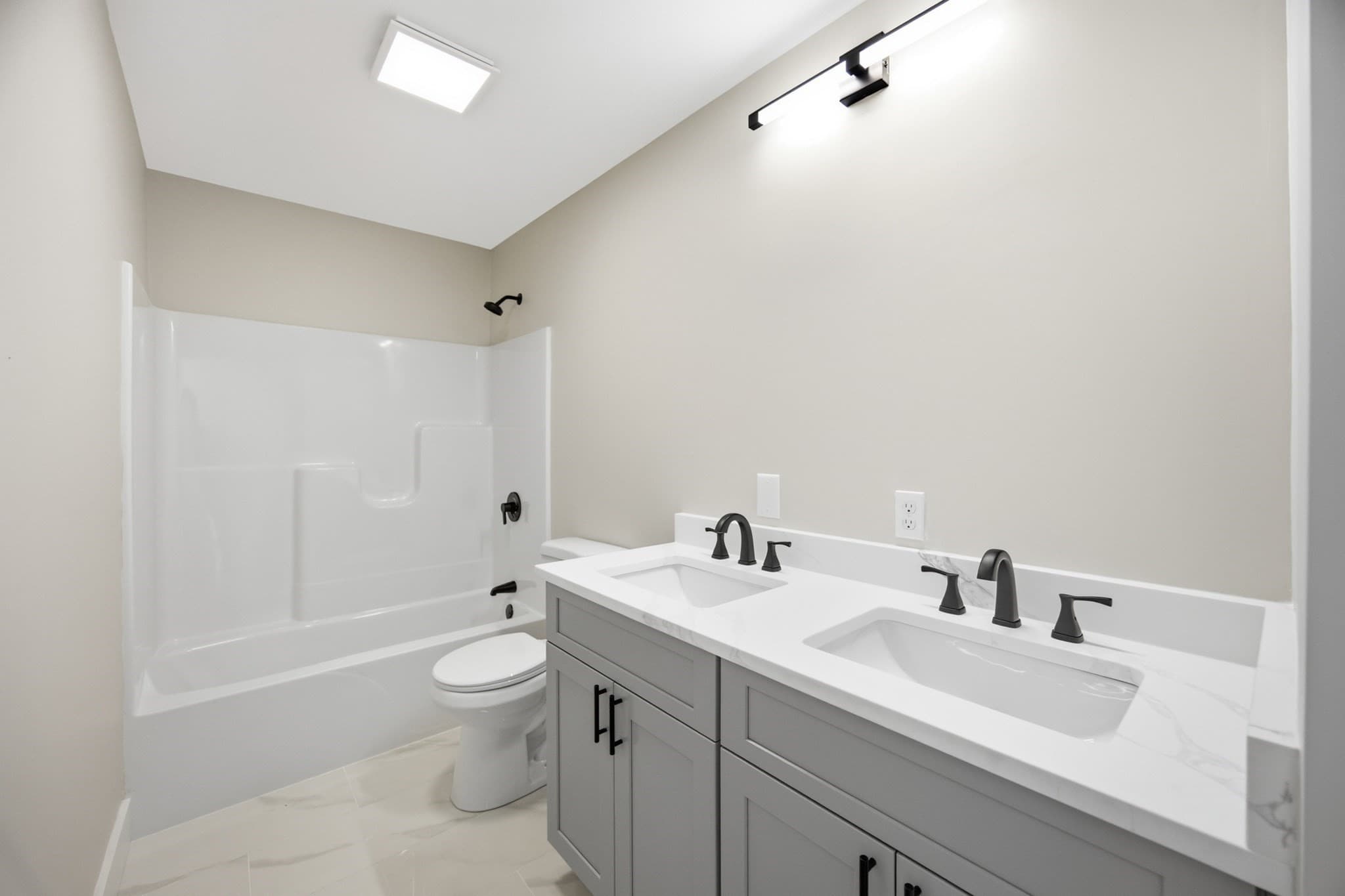 Single Family Residence at 18 Bowker Street, Worcester MA 01604, Worcester, photo 18 of 41