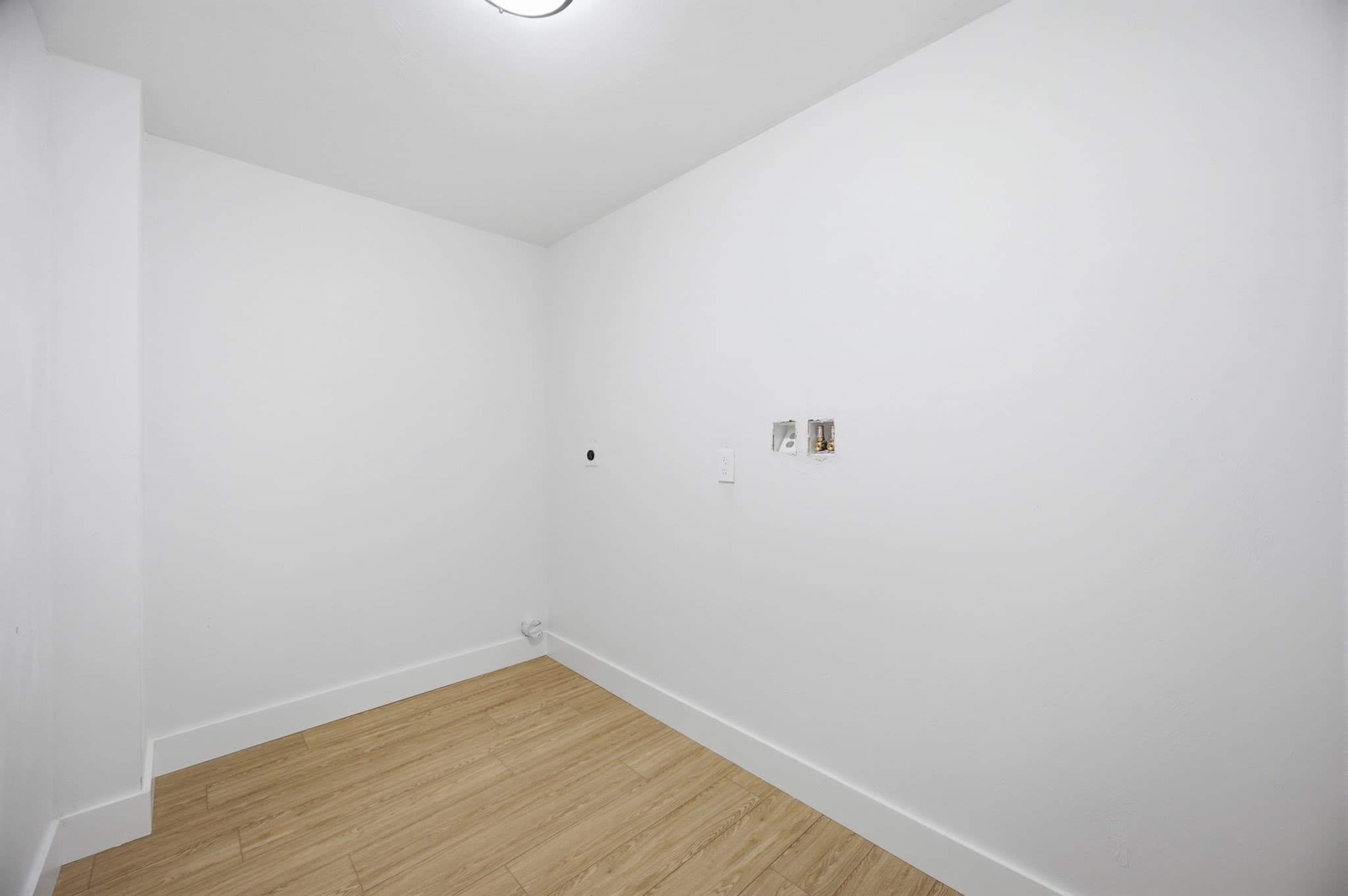 Single Family Residence at 18 Bowker Street, Worcester MA 01604, Worcester, photo 29 of 41