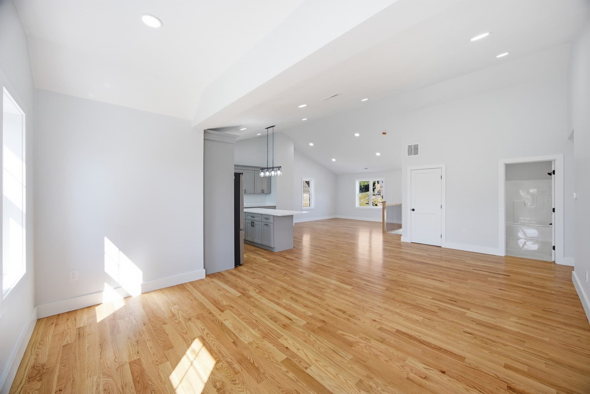 Single Family Residence at 18 Bowker Street, Worcester MA 01604, Worcester, photo 8 of 41