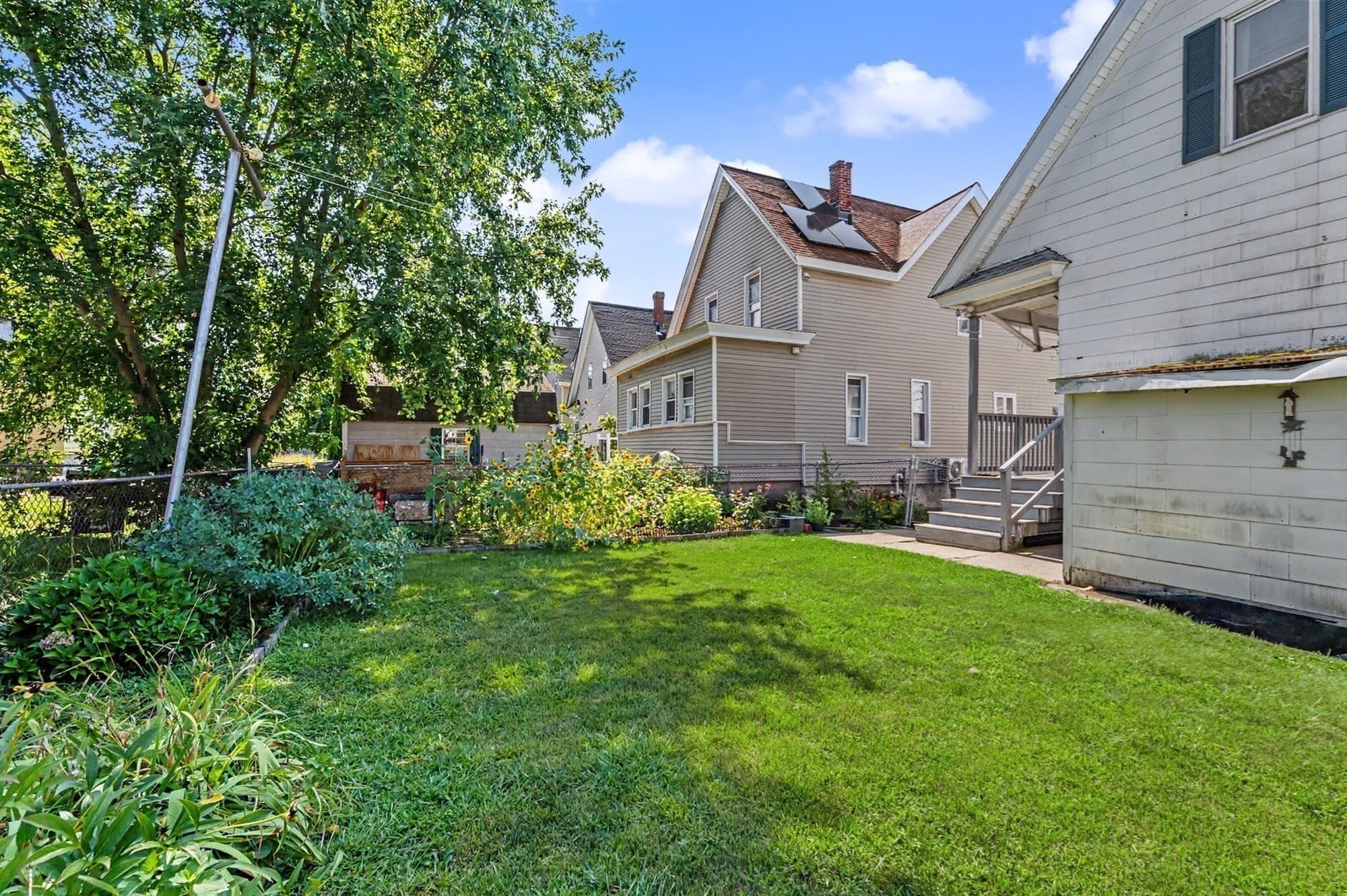 Single Family Residence at 133 Crawford St, Lowell MA 01854, Lowell, photo 36 of 38