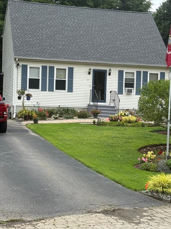 7 Pilgrim Ct., Douglas MA 01516
