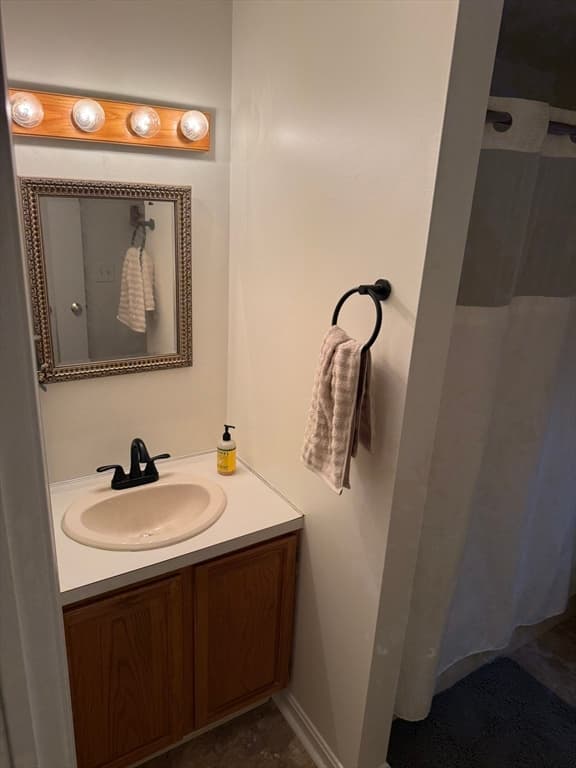 Single Family Residence at 7 Pilgrim Ct., Douglas MA 01516, Douglas, photo 19 of 34