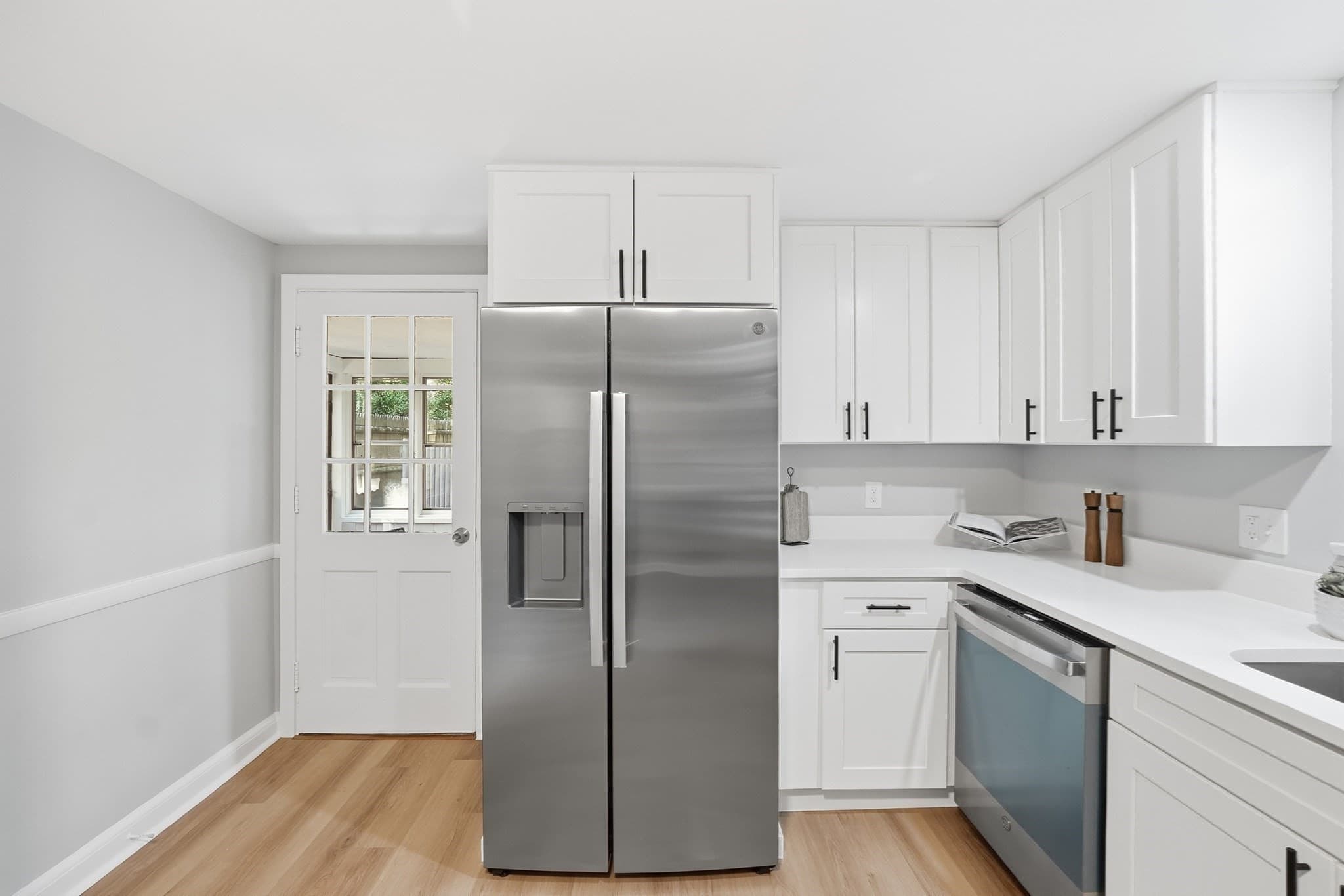 Single Family Residence at 28 Mulberry Ln, Ashland MA 01721, photo 5 of 35