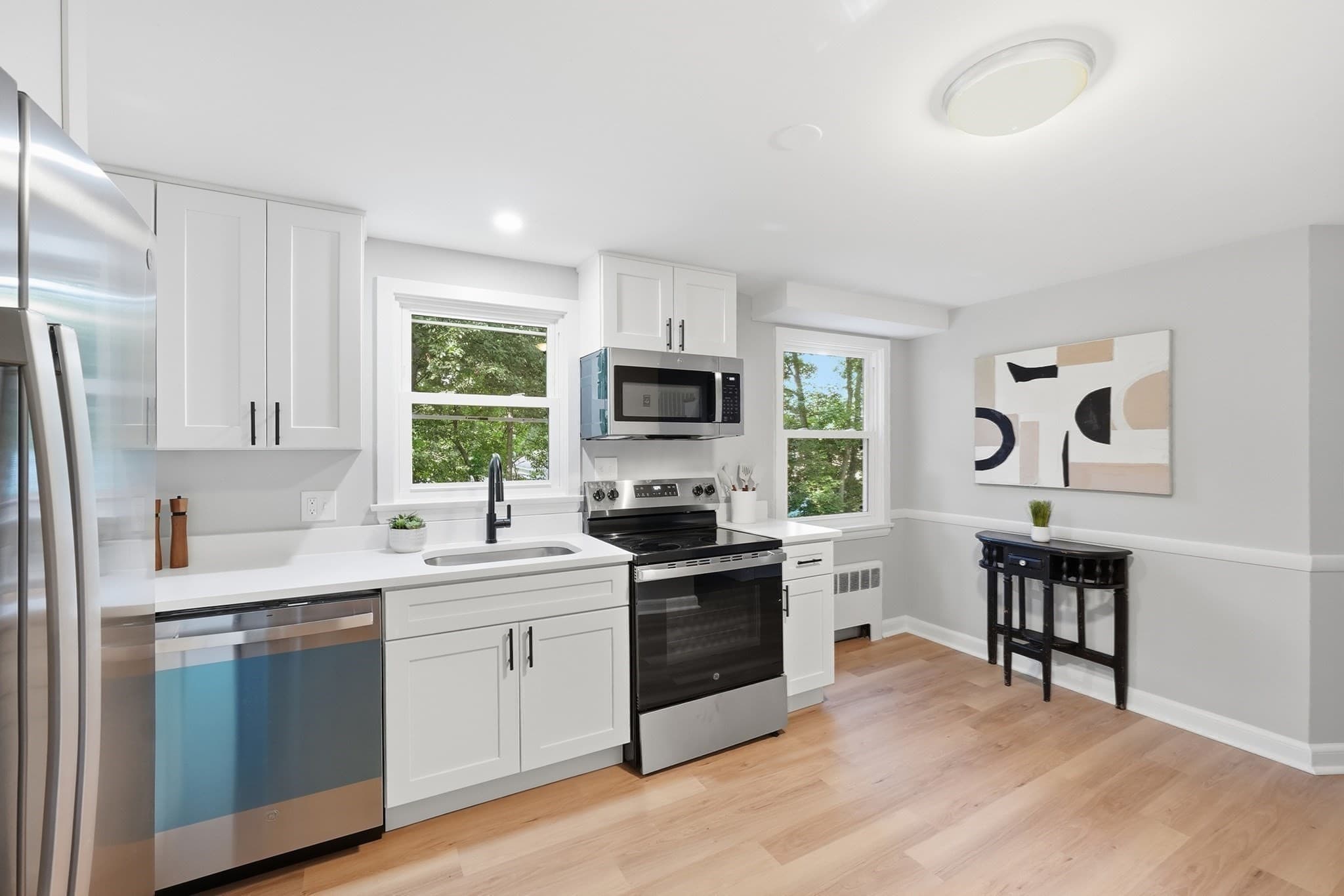 Single Family Residence at 28 Mulberry Ln, Ashland MA 01721, photo 4 of 35