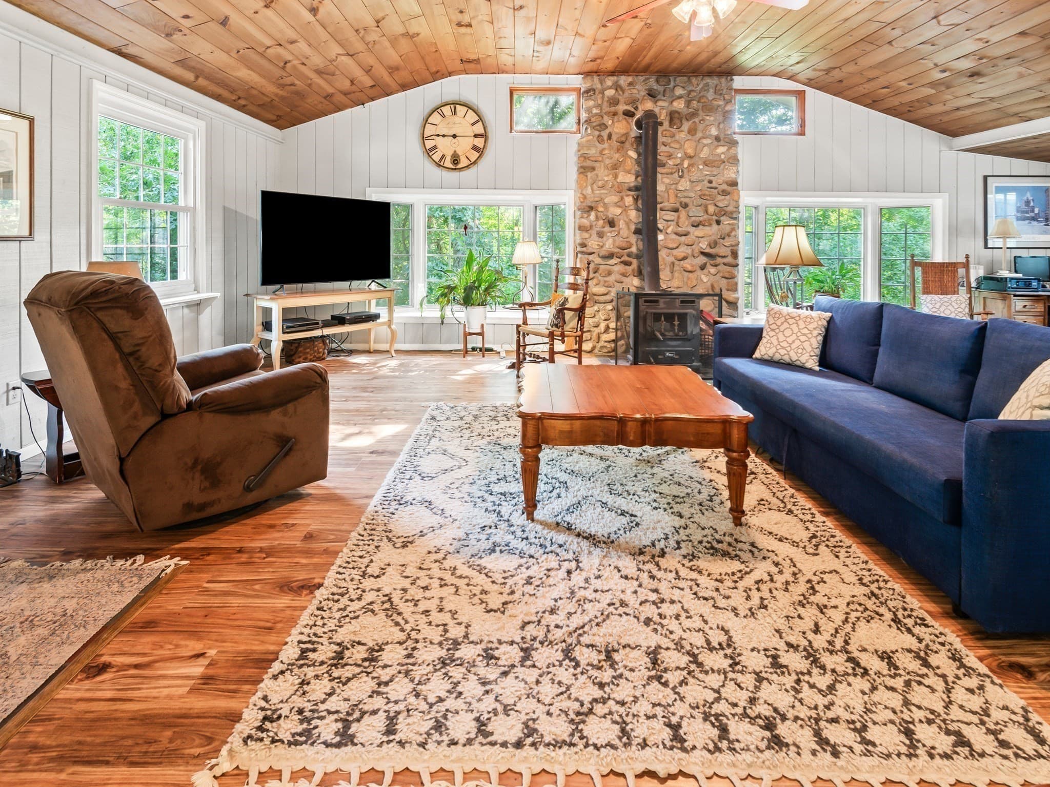 Single Family Residence at 360 Wood St, Hopkinton MA 01748, Hopkinton, photo 4 of 40