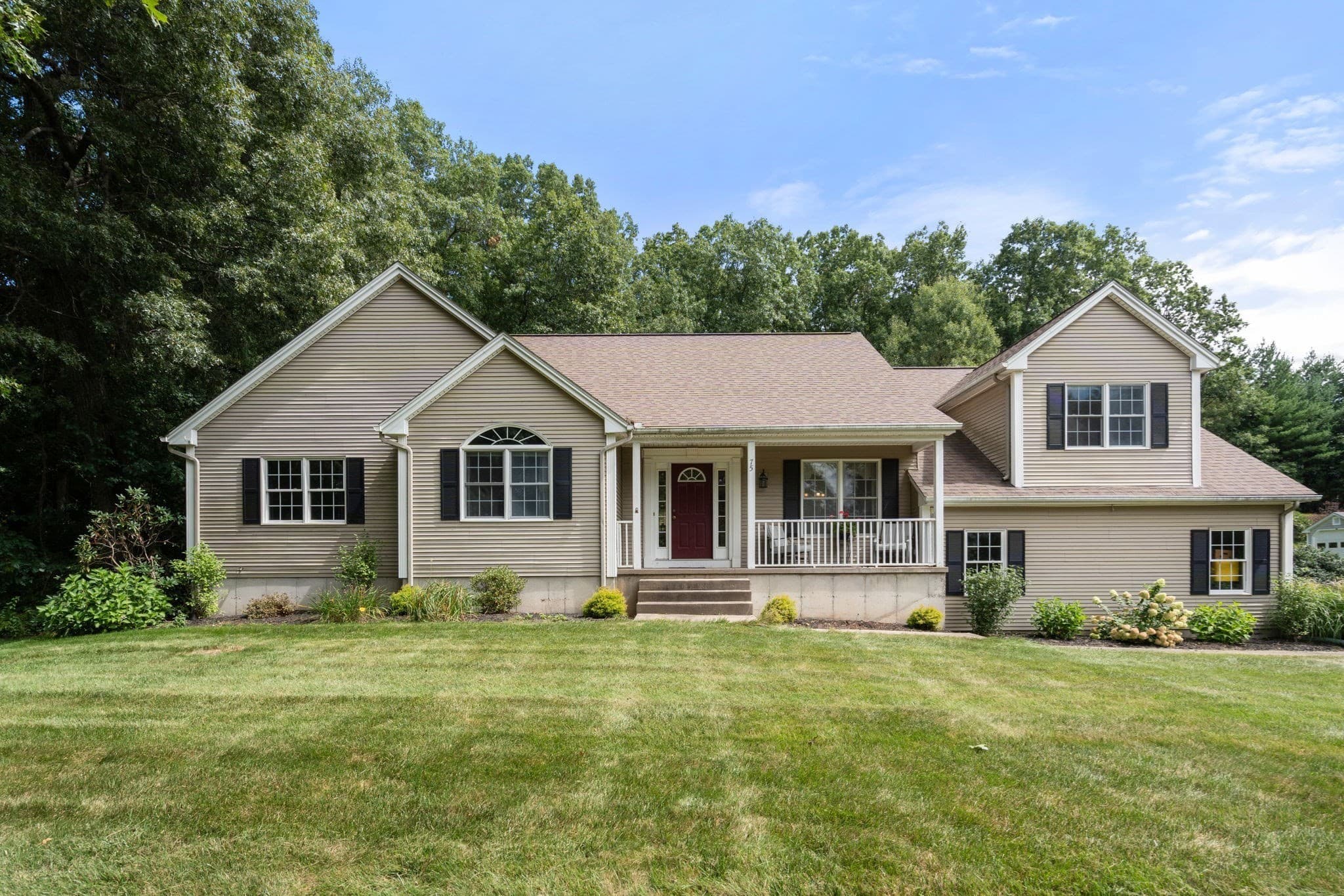 75 Hillcrest Circle, Westfield MA 01085