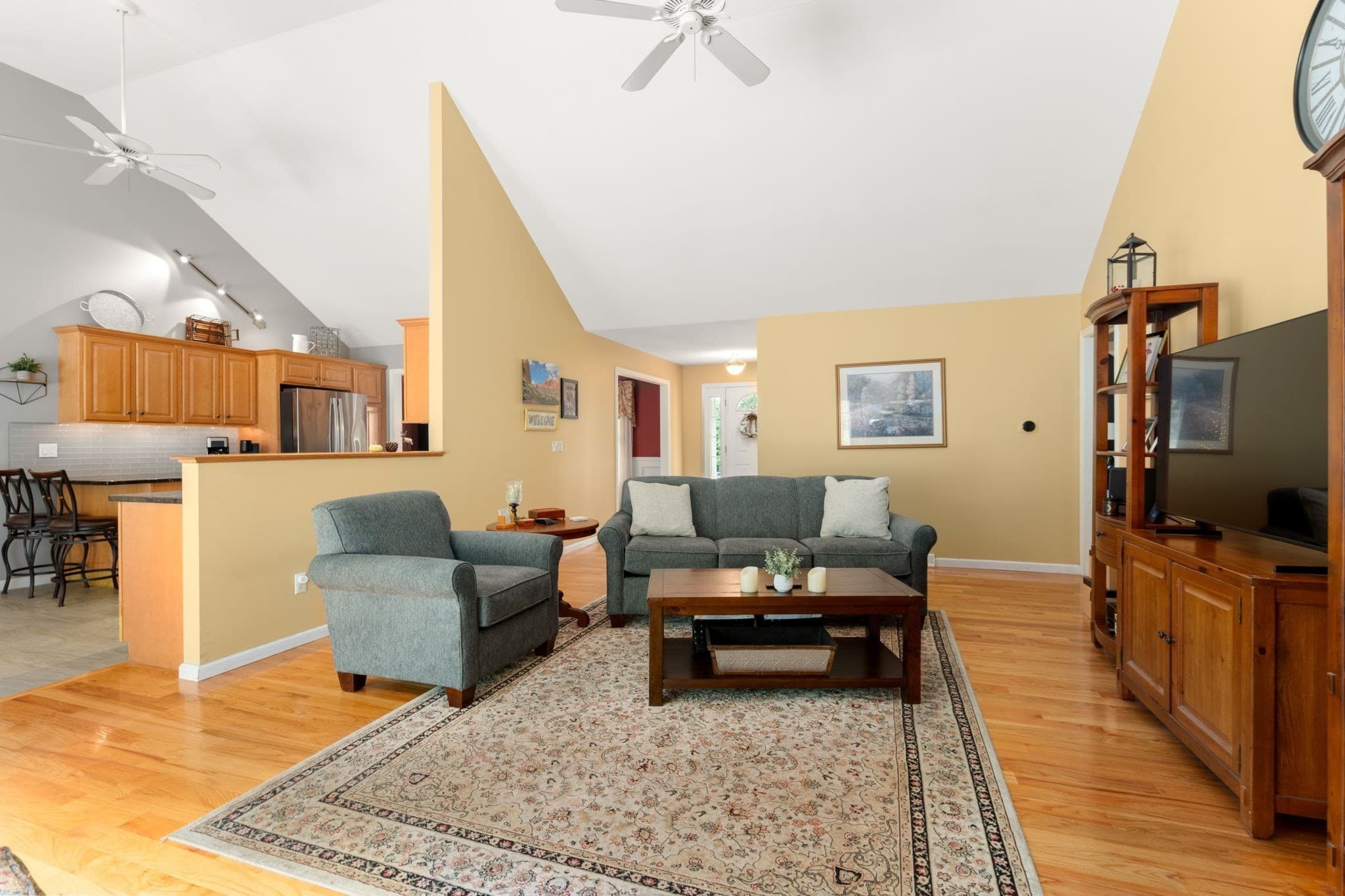 Single Family Residence at 75 Hillcrest Circle, Westfield MA 01085, Westfield, photo 8 of 39