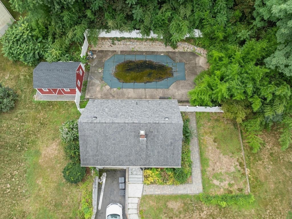Single Family Residence at 225 Golden Hill Ave, Haverhill MA 01830, photo 7 of 42