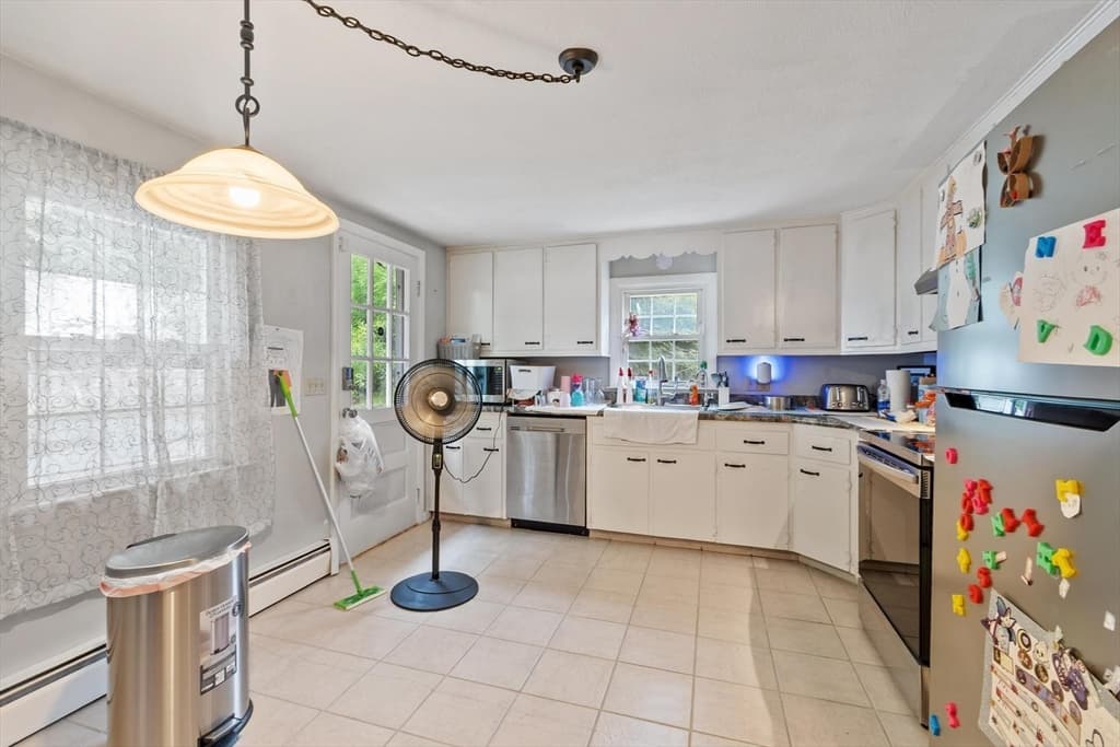 Single Family Residence at 225 Golden Hill Ave, Haverhill MA 01830, photo 21 of 42