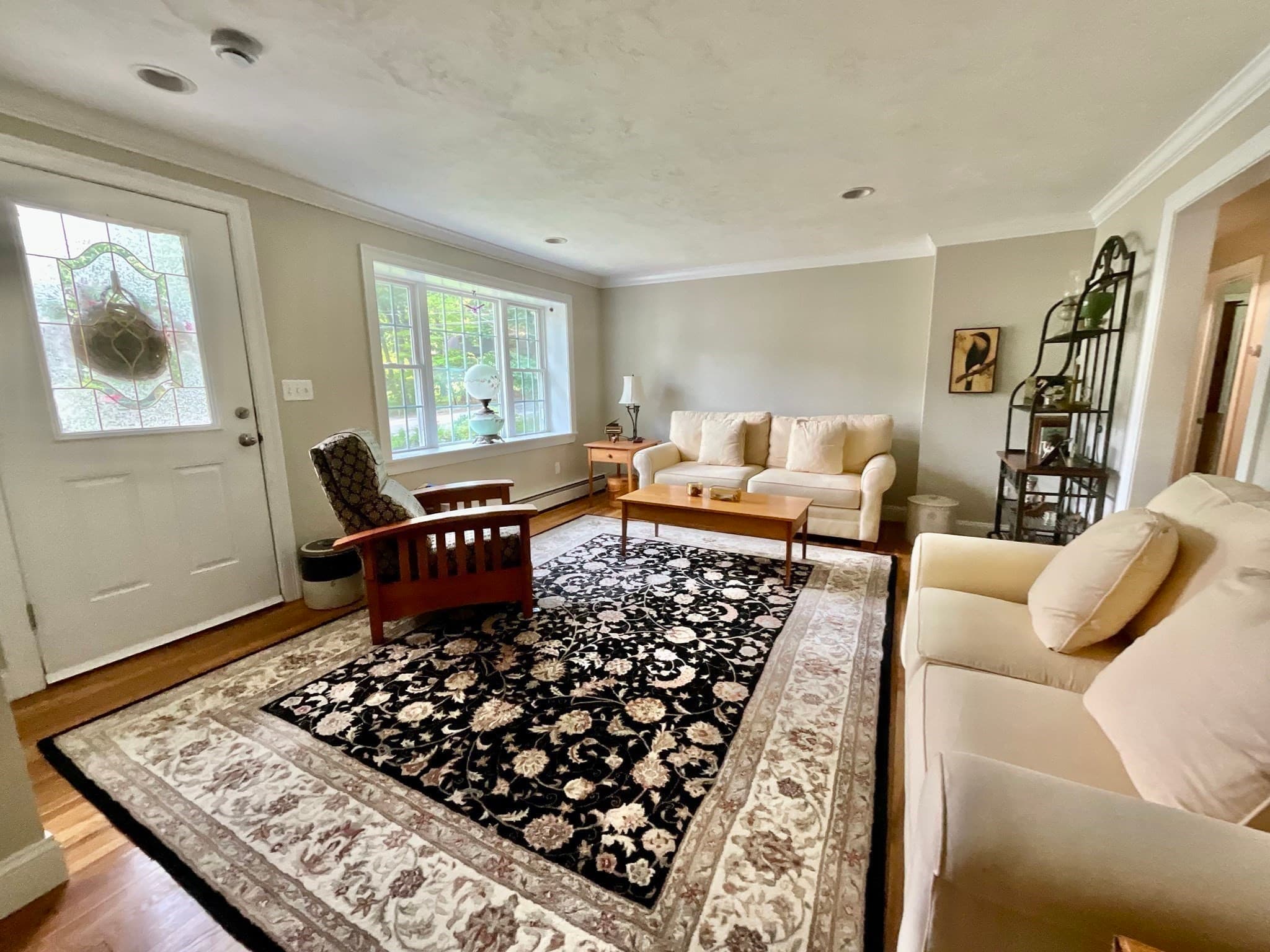 Single Family Residence at 10 Burnap Rd, Sutton MA 01590, Sutton, photo 8 of 32
