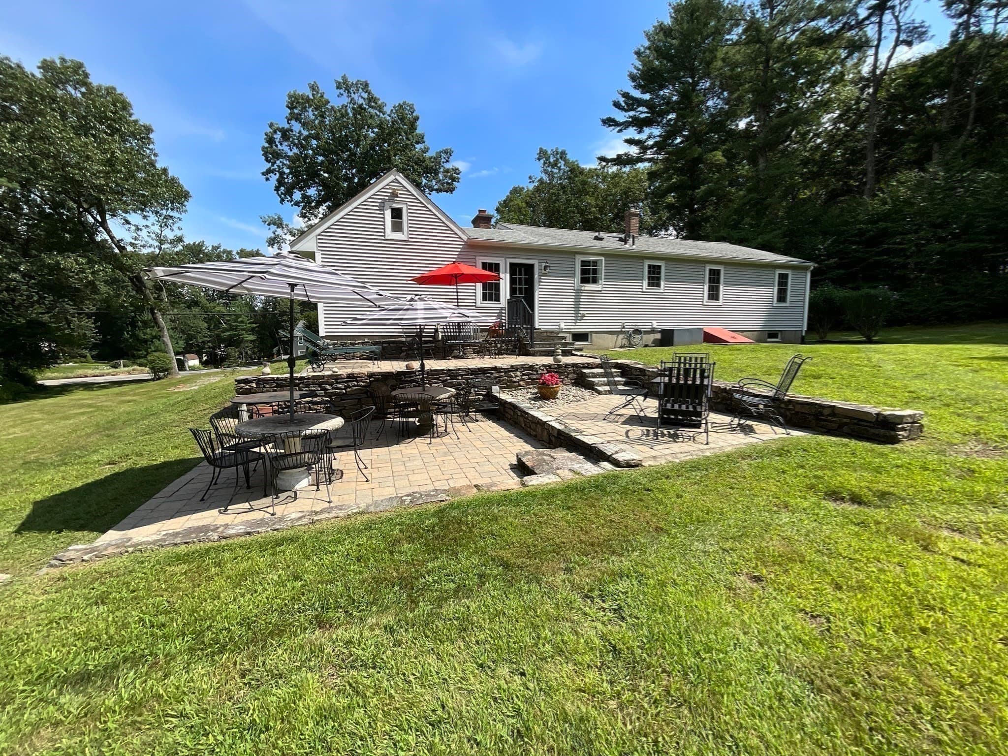 Single Family Residence at 10 Burnap Rd, Sutton MA 01590, Sutton, photo 25 of 32