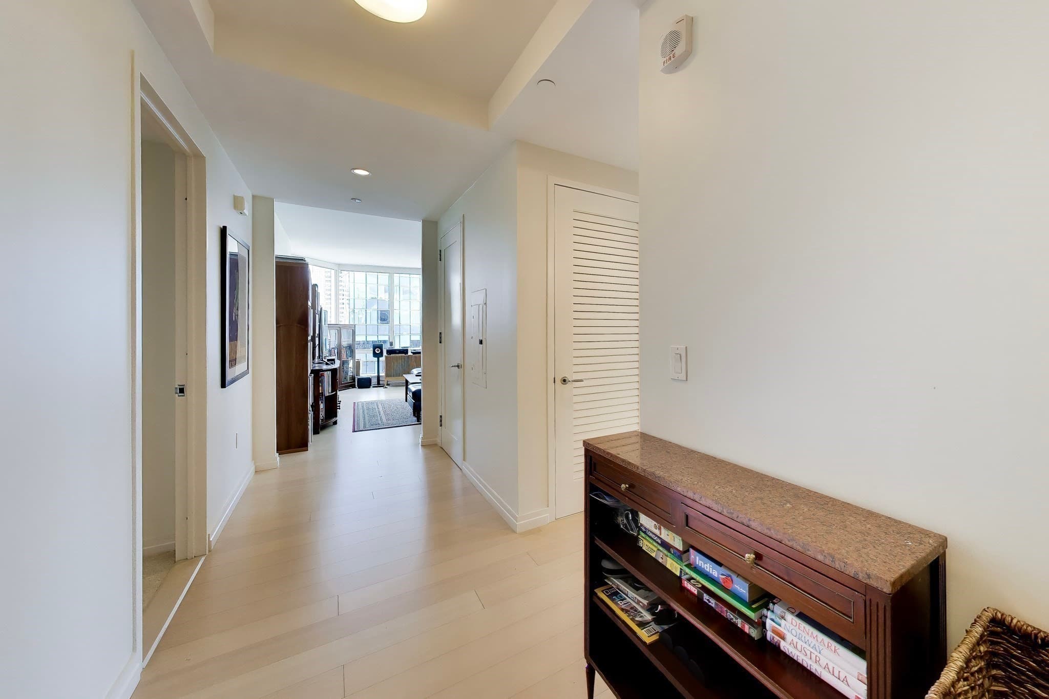 Condominium at 1 Franklin St # 2608, Boston MA 02110, photo 7 of 27
