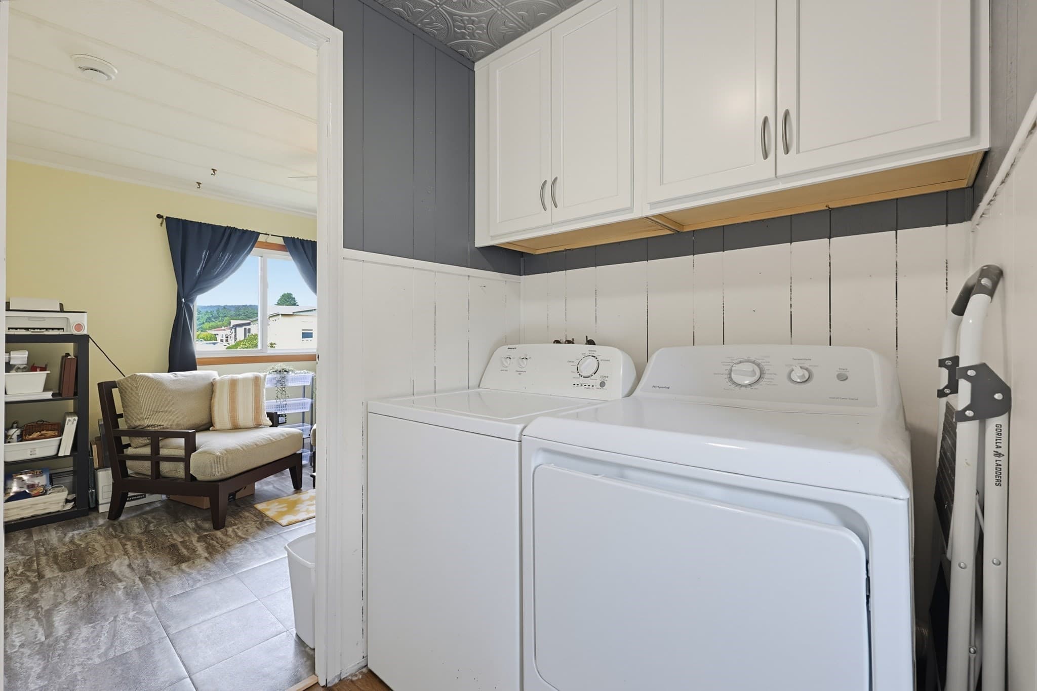 Mobile Home at 19 First Ave, Westfield MA 01085, Westfield, photo 27 of 38