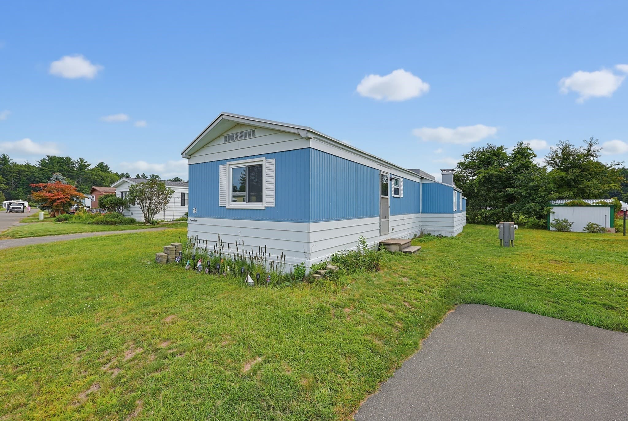 Mobile Home at 19 First Ave, Westfield MA 01085, Westfield, photo 32 of 38