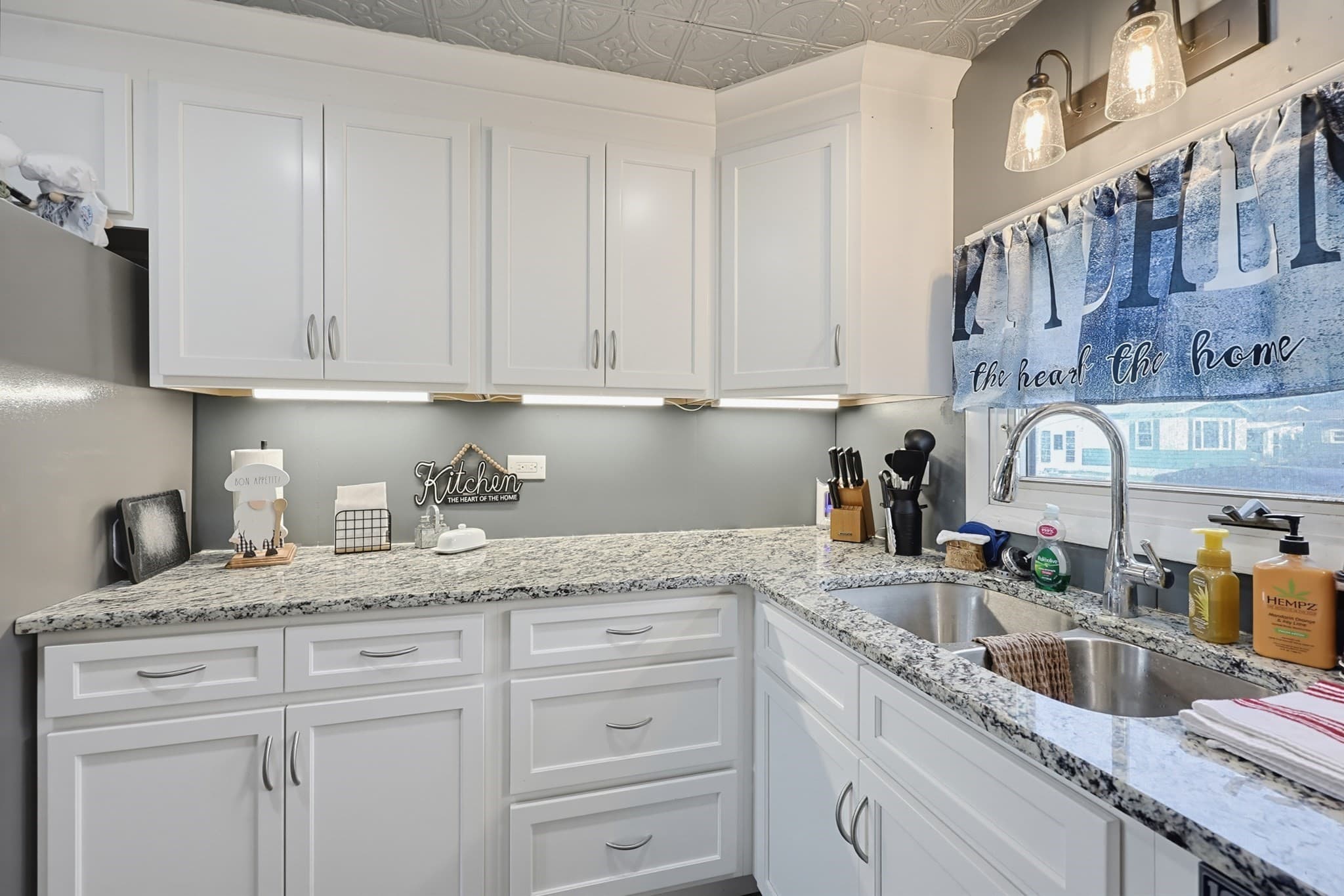 Mobile Home at 19 First Ave, Westfield MA 01085, Westfield, photo 18 of 38
