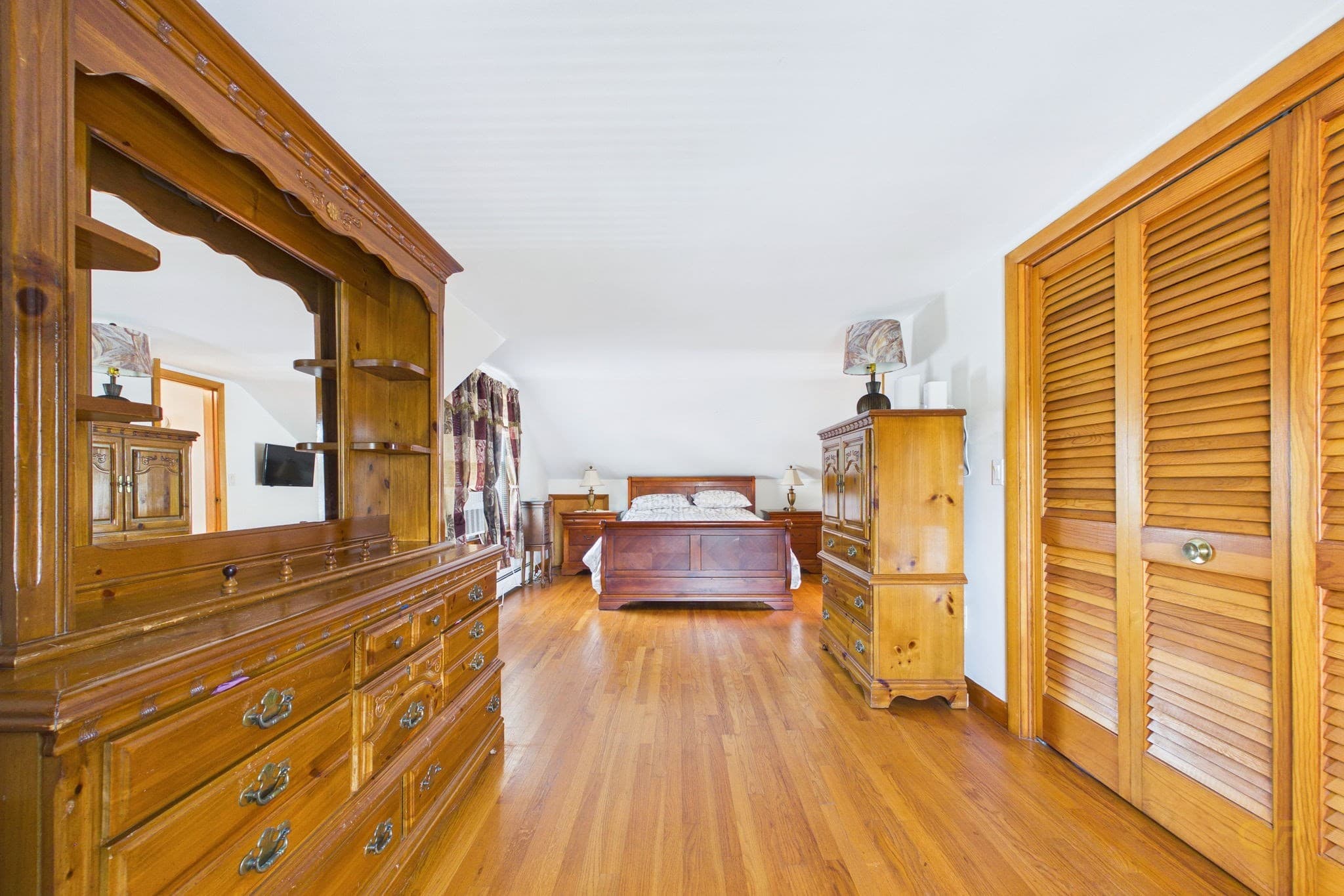 Single Family Residence at 261 Ames St, Fall River MA 02721, Fall River, photo 23 of 32