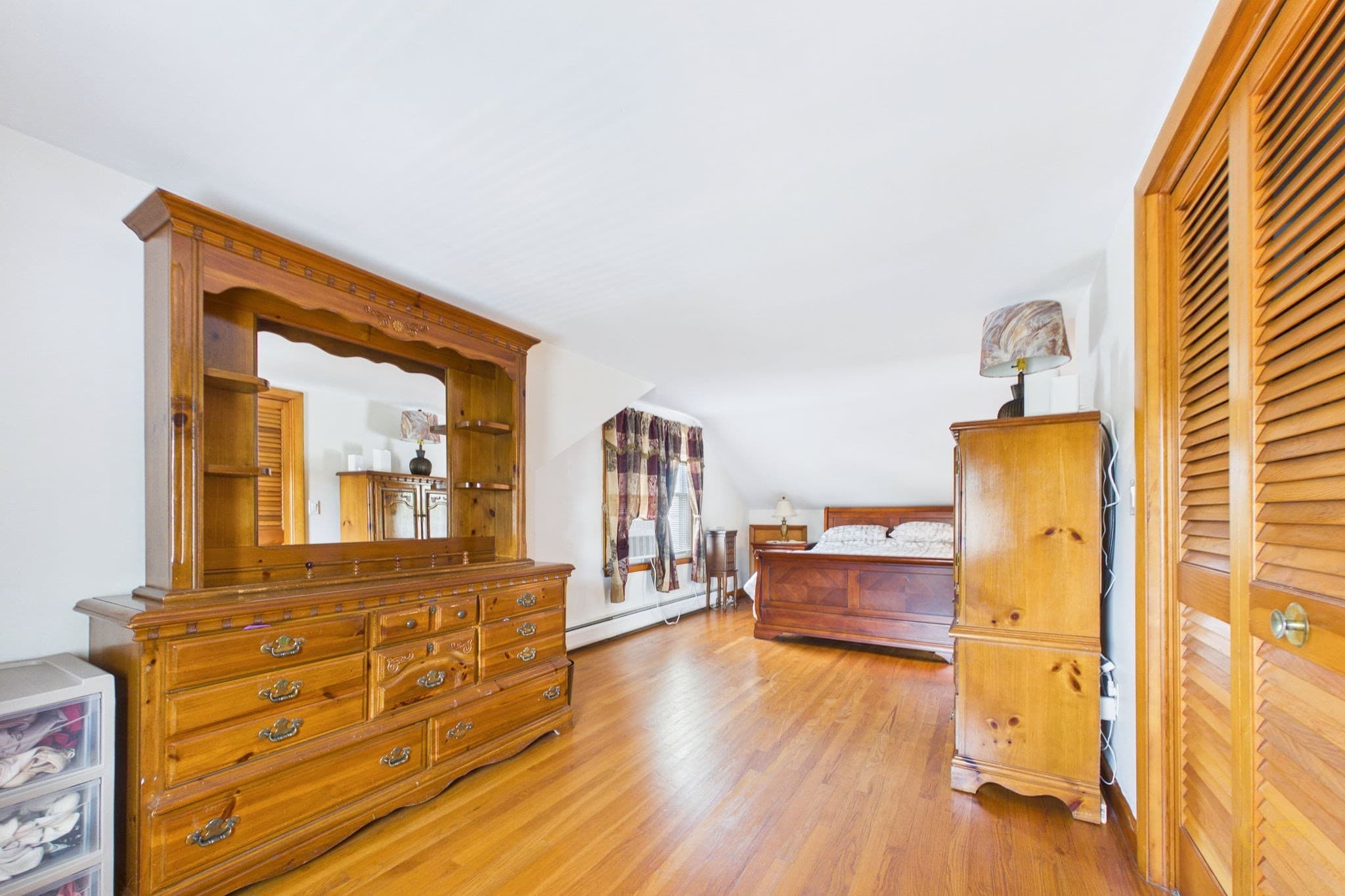 Single Family Residence at 261 Ames St, Fall River MA 02721, Fall River, photo 24 of 32