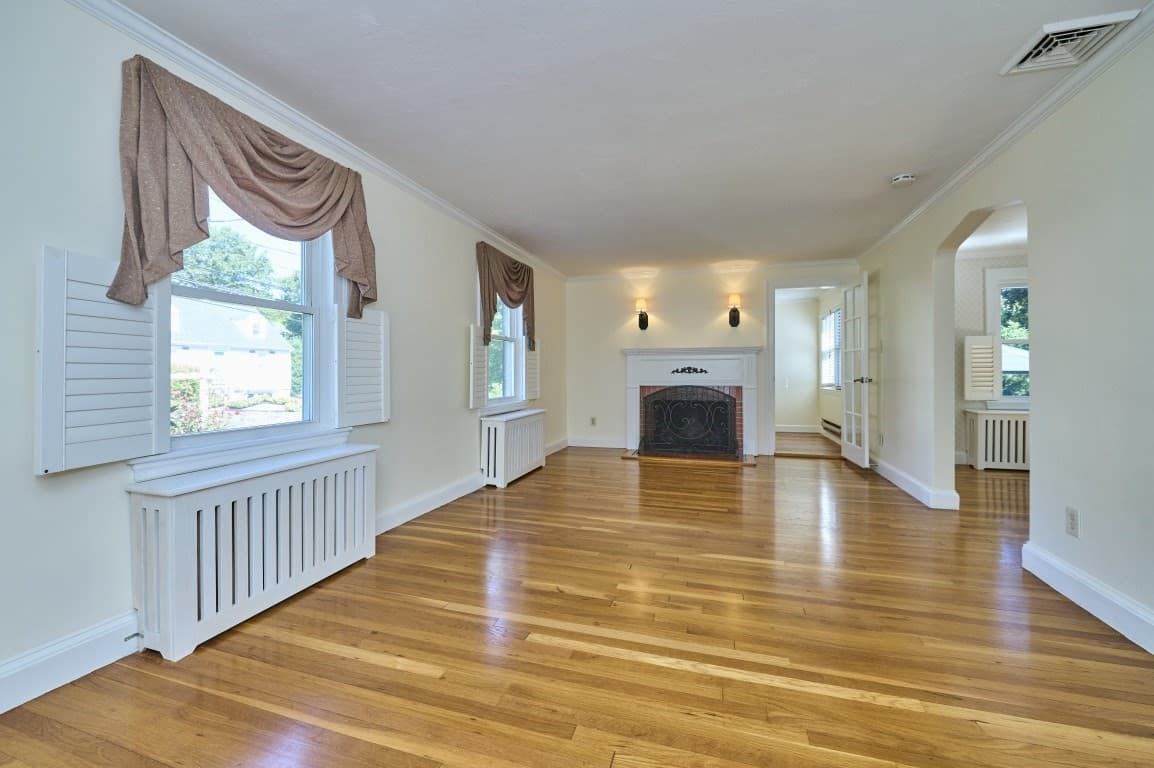 Single Family Residence at 77 Prentice Street, Waltham MA 02451, photo 4 of 21