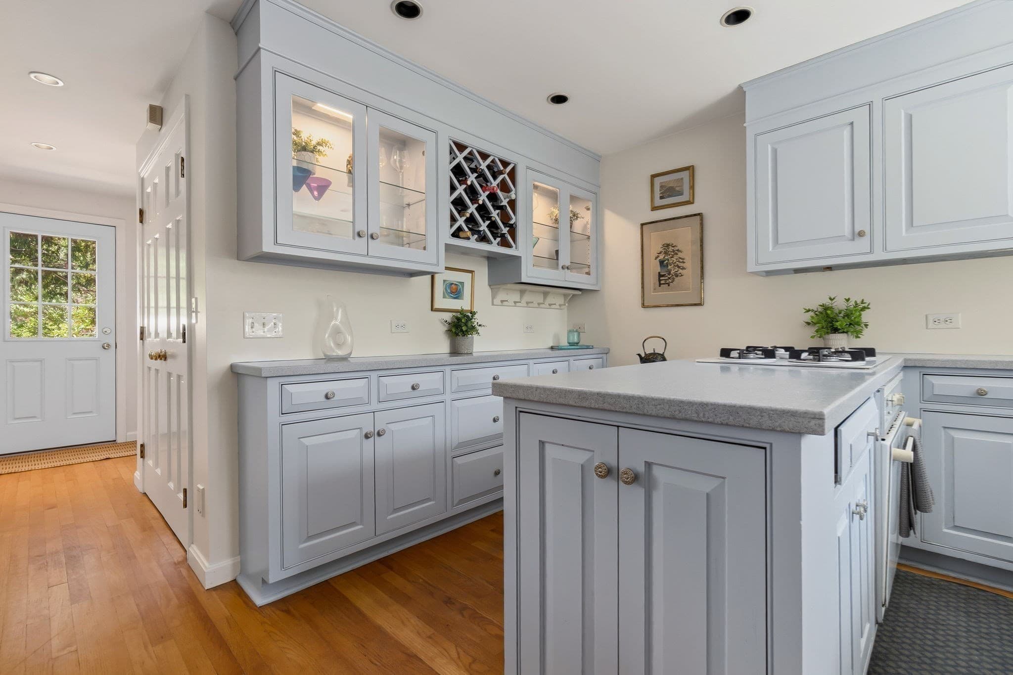 Condominium at 2 Coombs Circle # 1, Newburyport MA 01950, Newburyport, photo 13 of 42