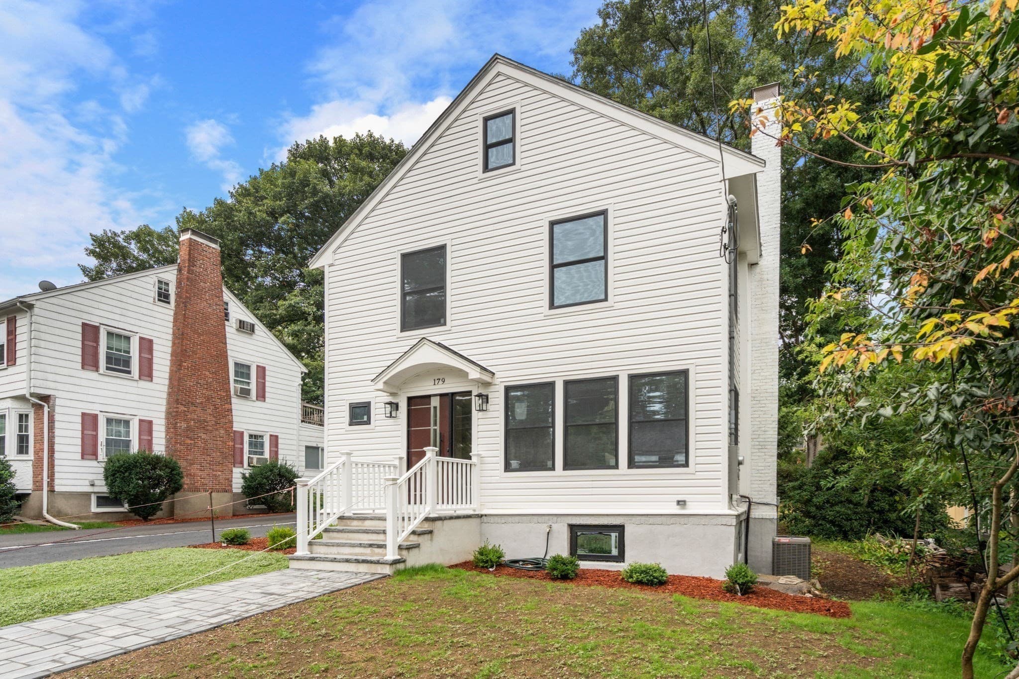 Single Family Residence at 179 Woodcliff Rd, Newton MA 02461, Newton, photo 2 of 37