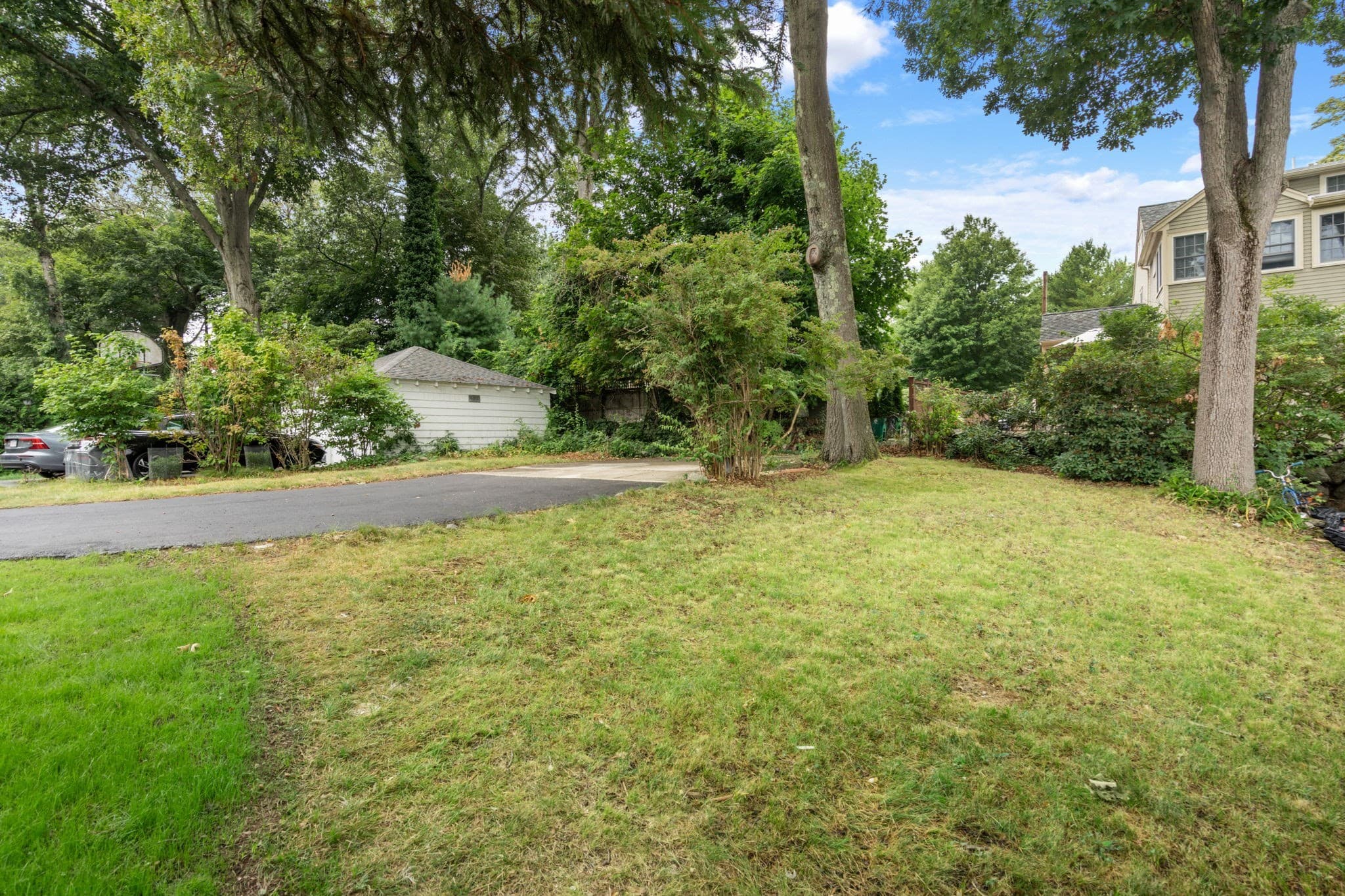 Single Family Residence at 179 Woodcliff Rd, Newton MA 02461, Newton, photo 33 of 37