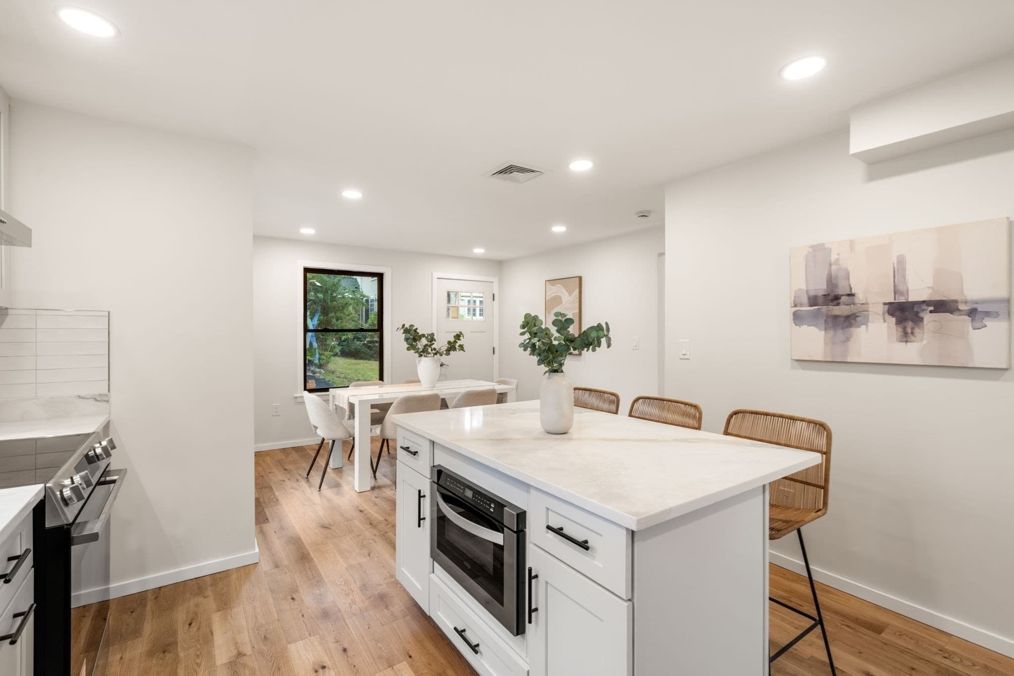 Single Family Residence at 179 Woodcliff Rd, Newton MA 02461, Newton, photo 11 of 37
