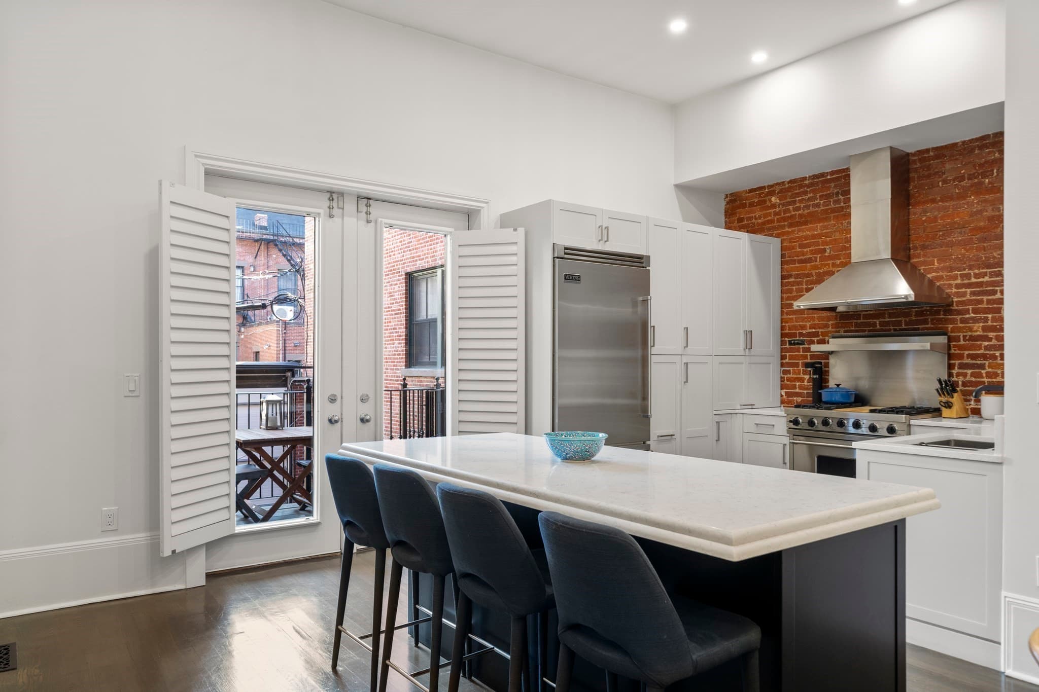 Condominium at 19 Worcester Street # 1, Boston MA 02118, photo 13 of 32