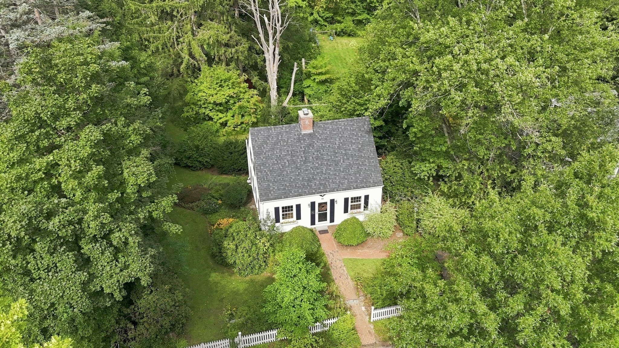 6 Smith Street, Amherst MA 01002