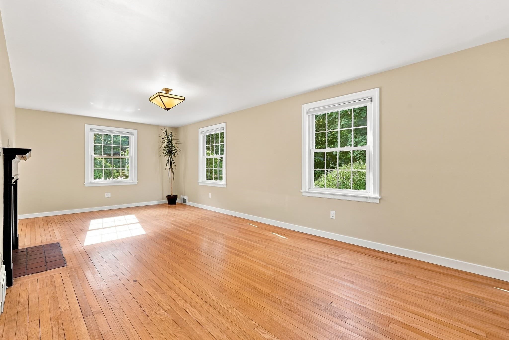 Single Family Residence at 6 Smith Street, Amherst MA 01002, Amherst, photo 8 of 42
