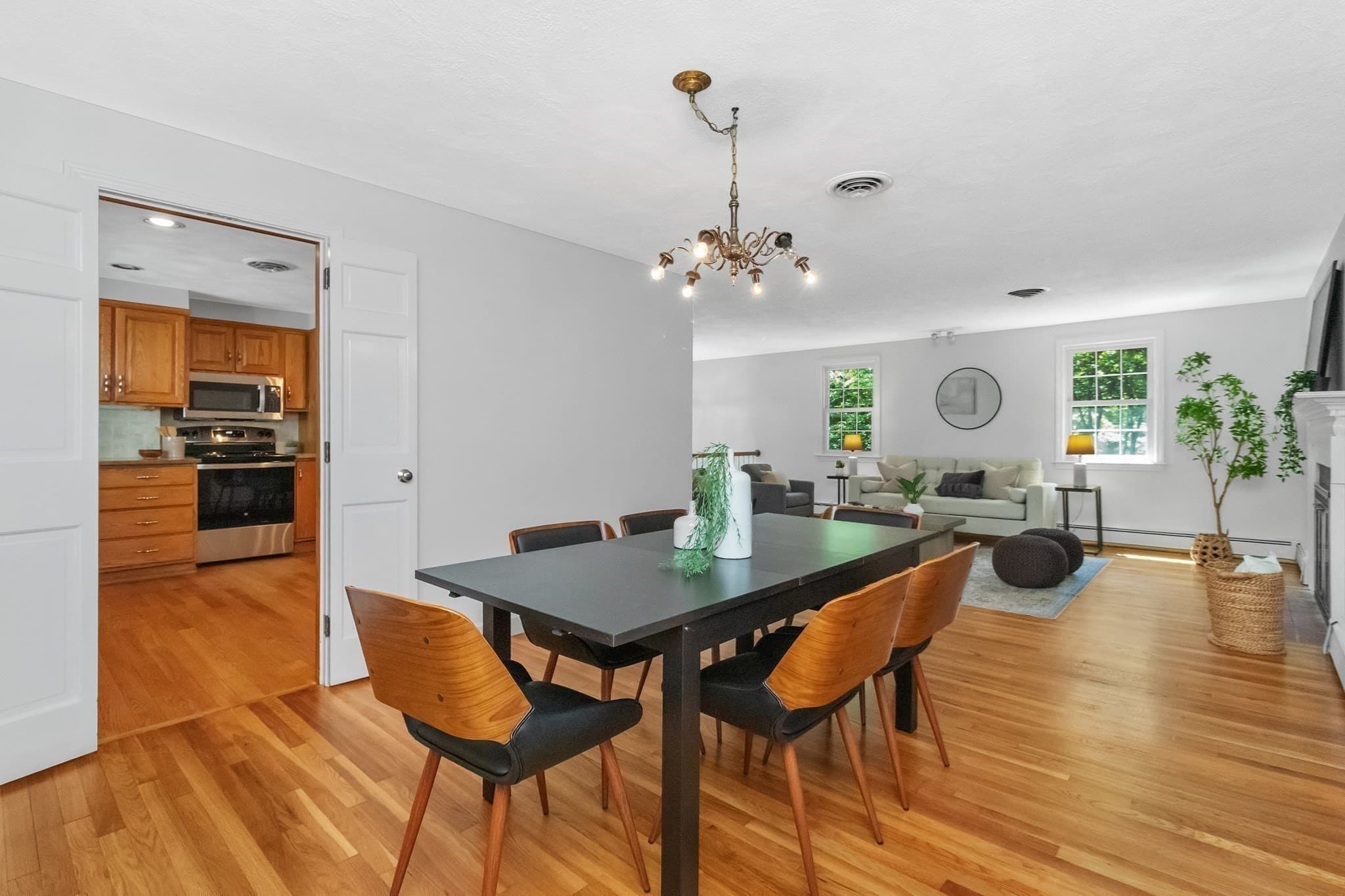 Single Family Residence at 20 Village Cir, Lexington MA 02420, Lexington, photo 6 of 26