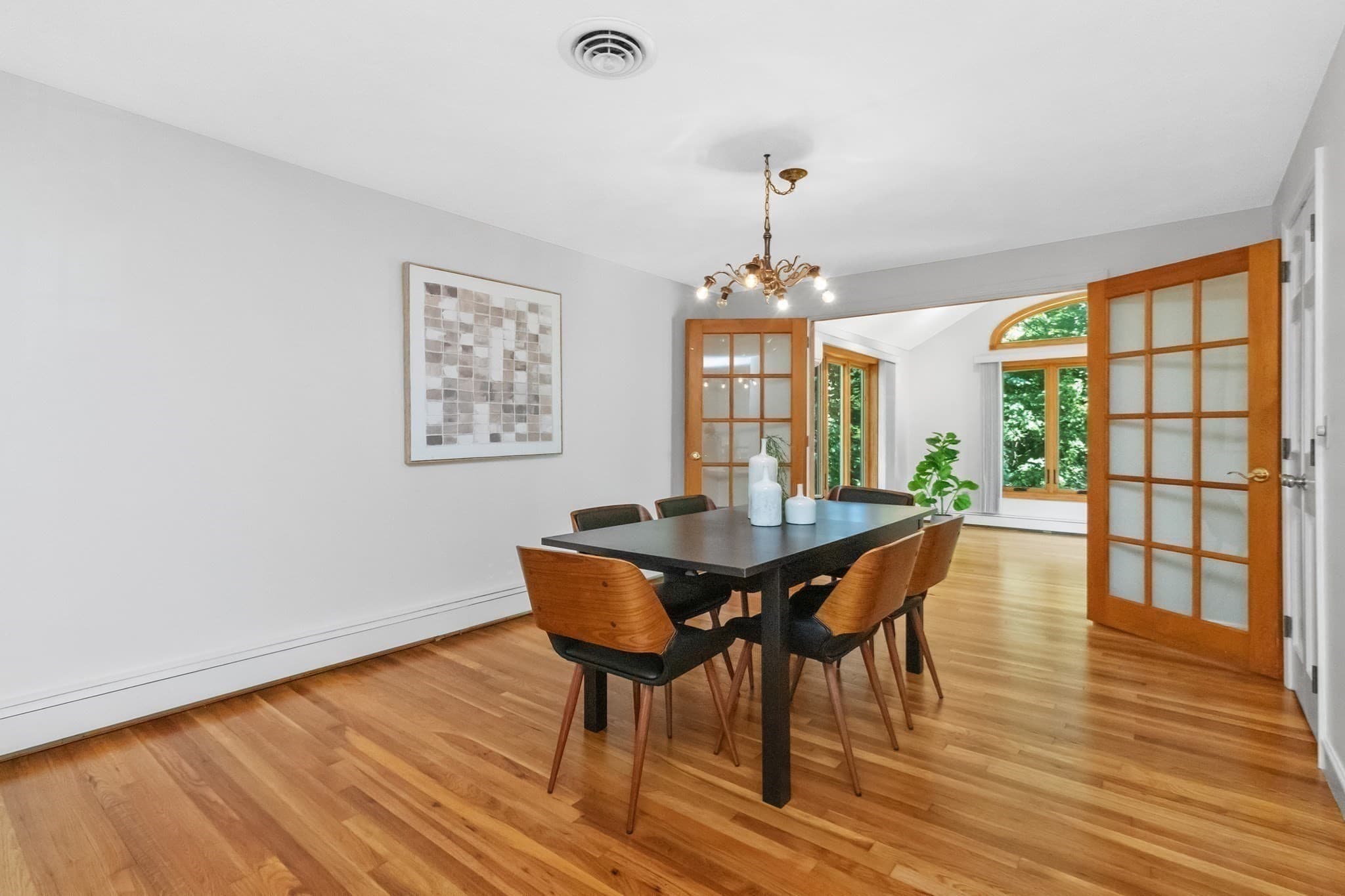 Single Family Residence at 20 Village Cir, Lexington MA 02420, Lexington, photo 7 of 26