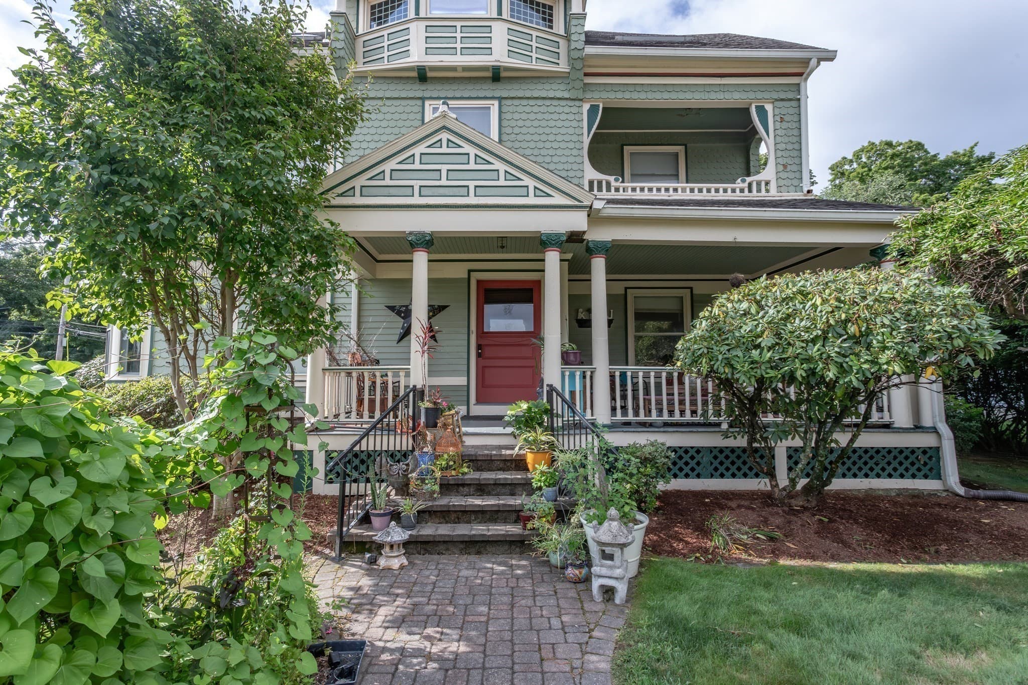 3 Family at 56 Court St, Westfield MA 01085, Westfield, photo 2 of 37