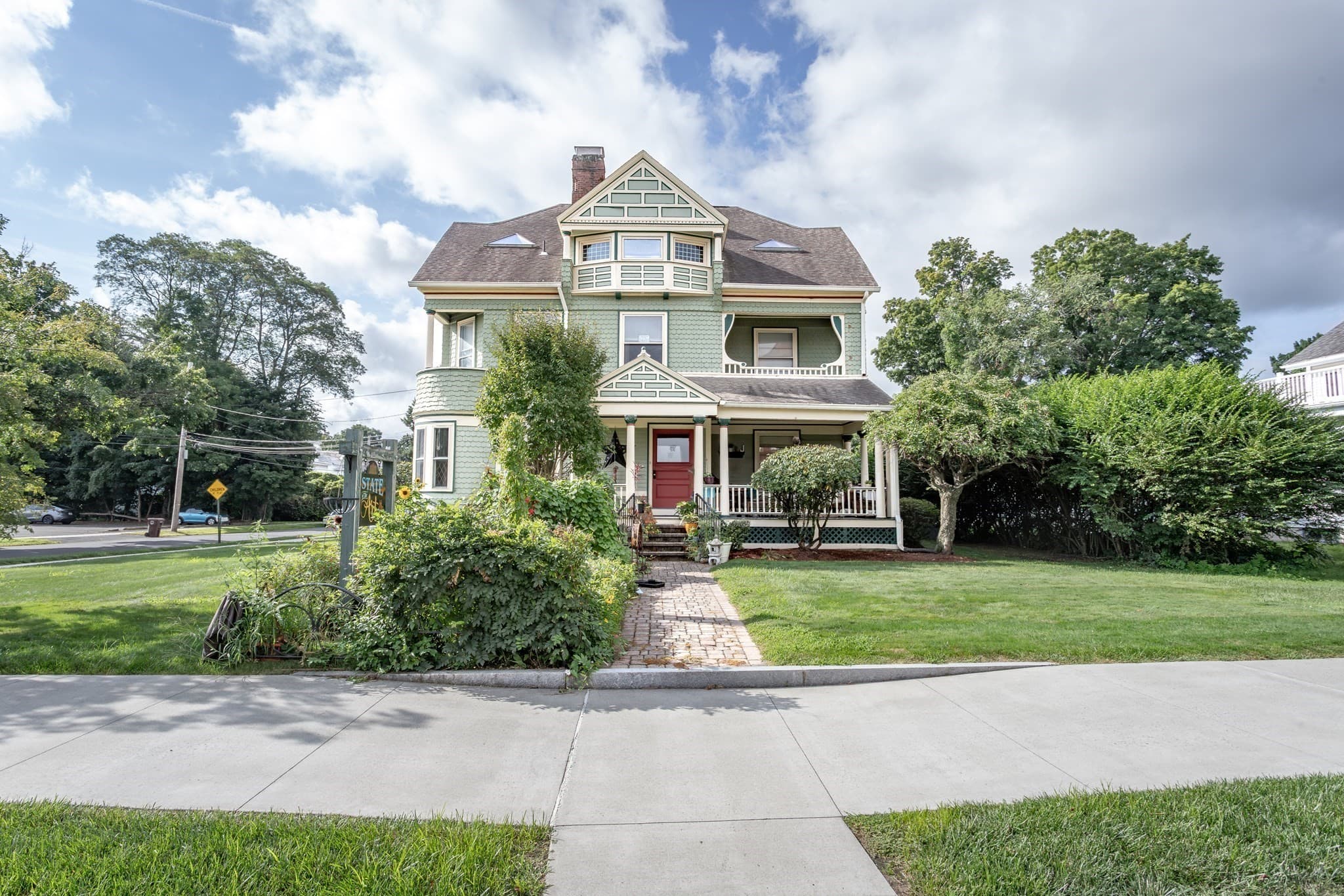 56 Court St, Westfield MA 01085